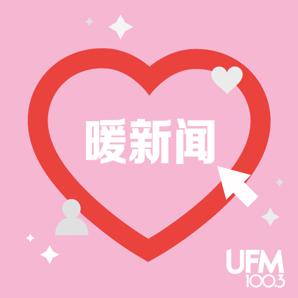 暖新闻：无手掌的英语老师