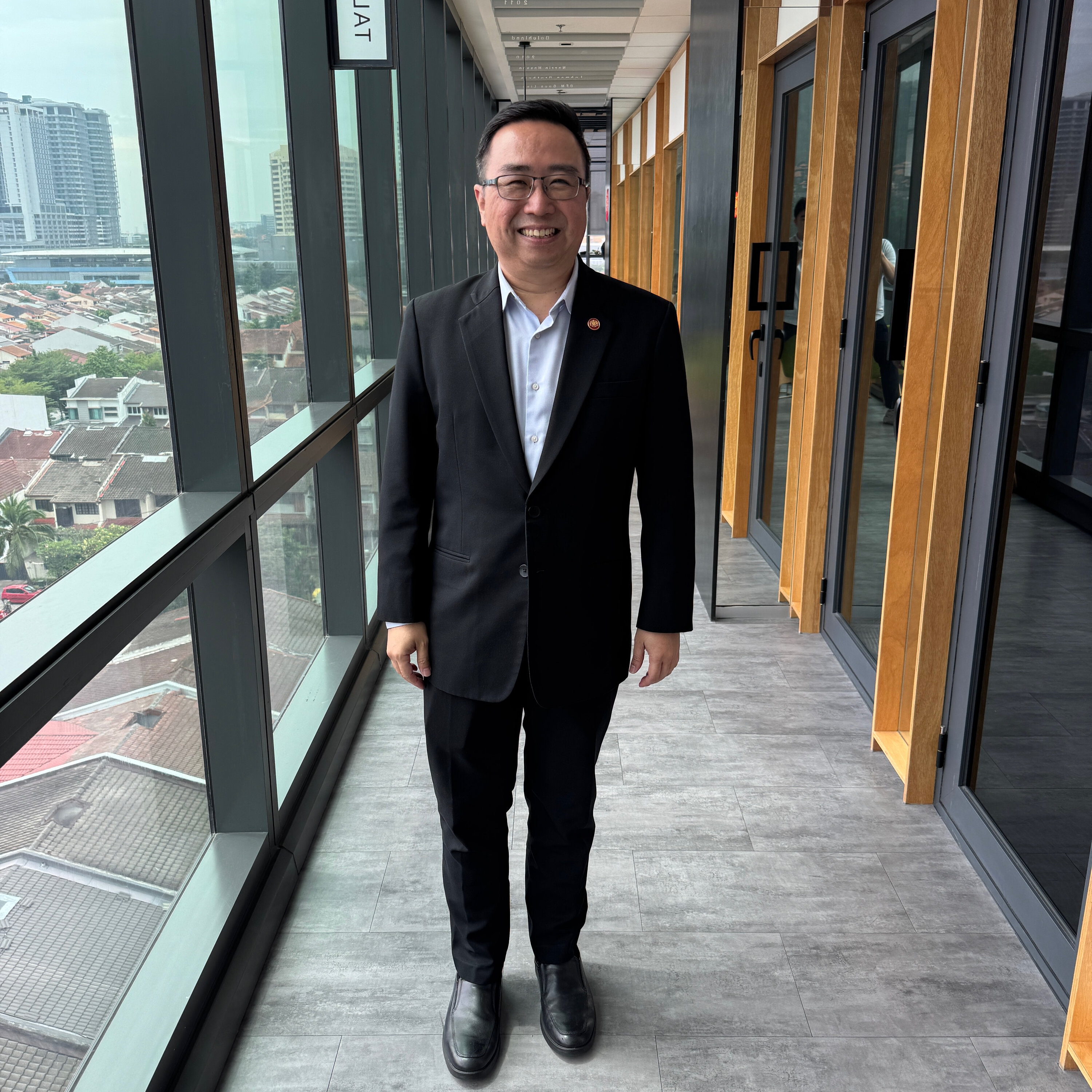 团结政府稳不稳?郑立慷谈政坛风云、科技大战!