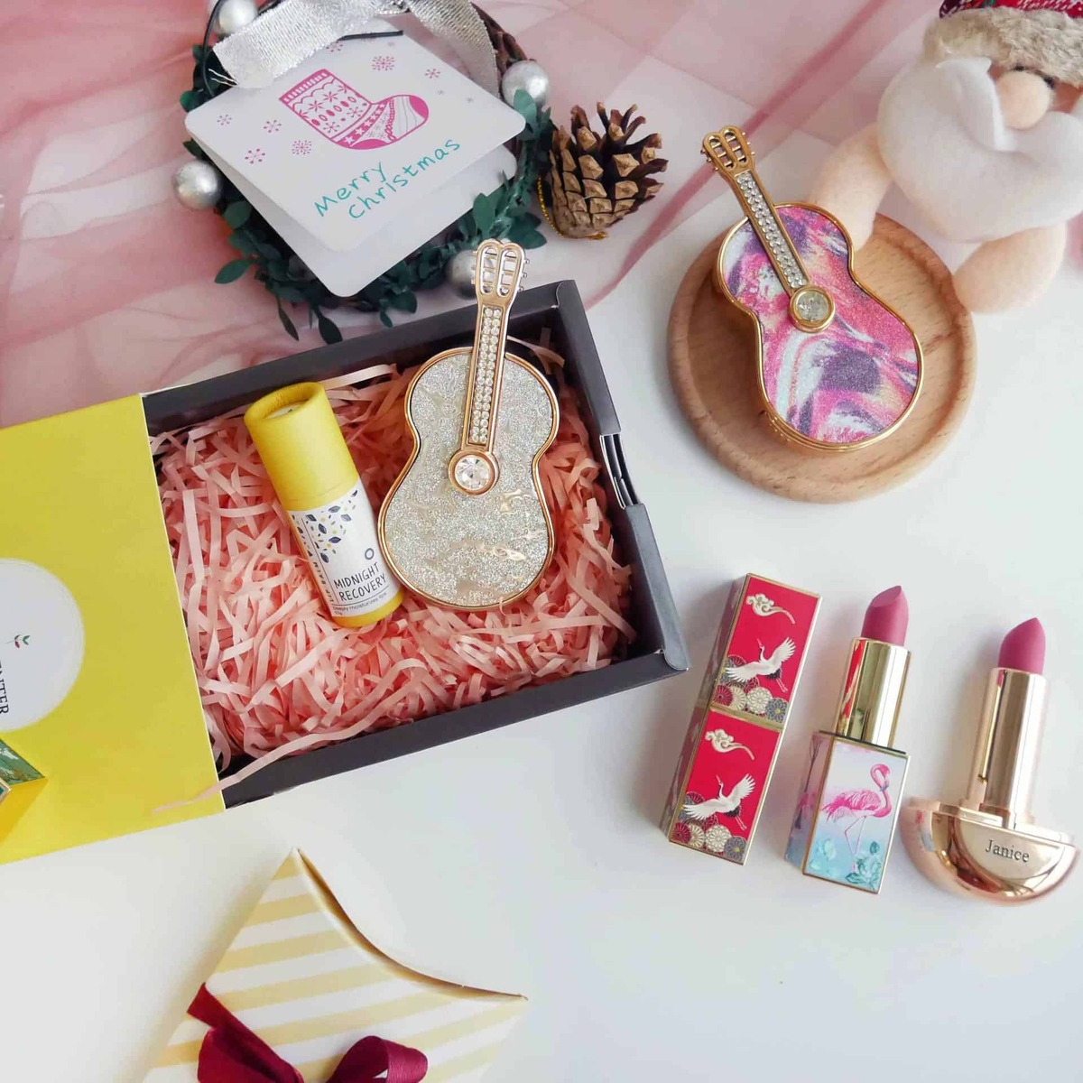 Personalised, Clean Cosmetics
