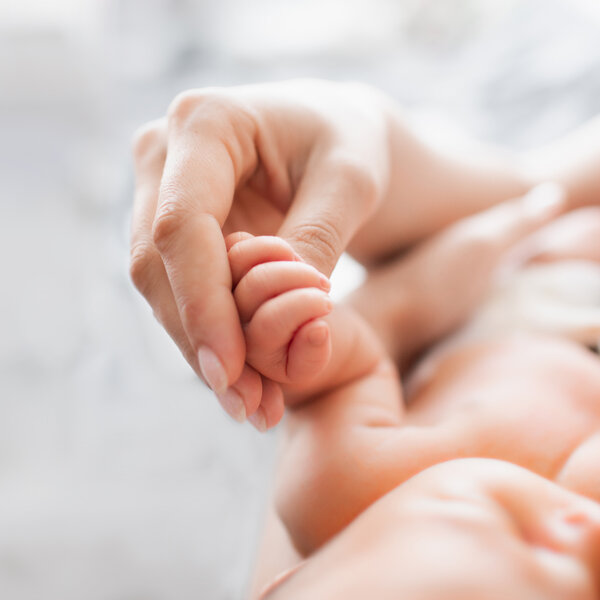 借力网络平台集合育儿心得 Motherhood 帮轻新手爸妈