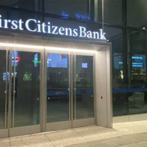第一公民银行“接盘”硅谷银行 美国银行危机解除了吗？