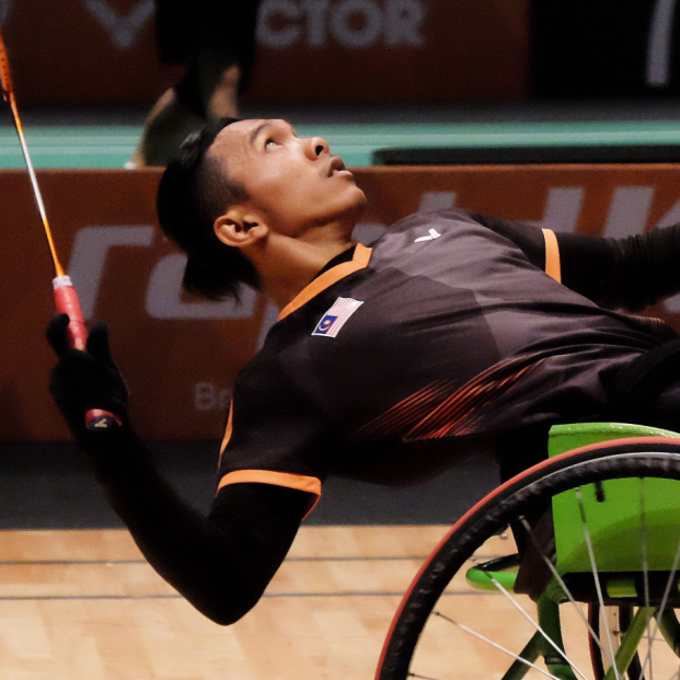 Para Athletes: Victories and Injuries