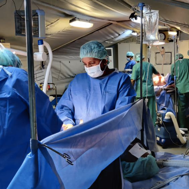 Doctor in the House: Being A Surgeon in a Conflict Zone