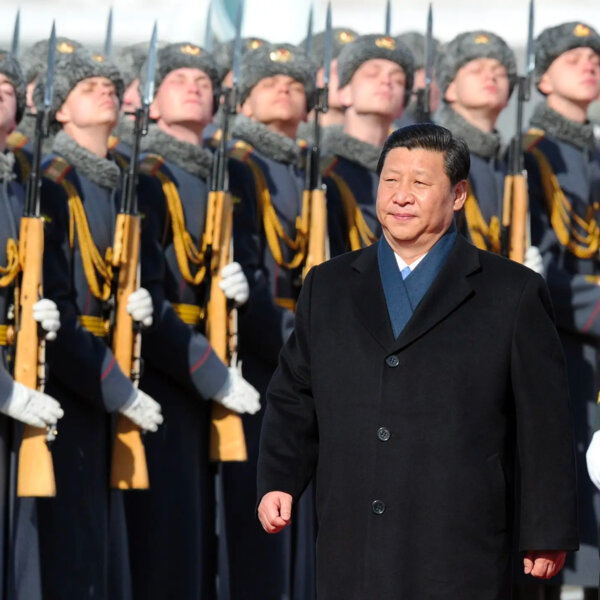 习近平第三任期首出访 赴俄罗斯当和平使者?