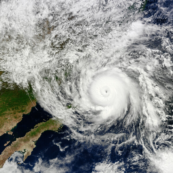 台风「泰利」袭港触发八号风球　科学家：极端气候将会更加多发