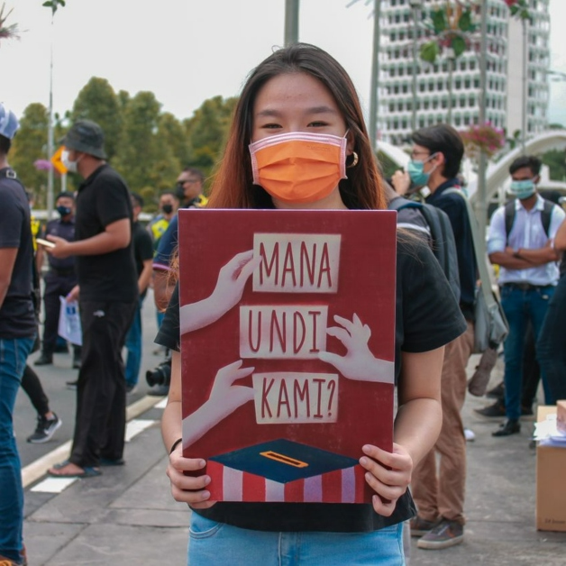 YPolitics: Using Infographics to Improve Political Awareness episode artwork