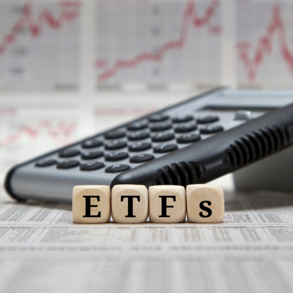 看不懂个股？长期投资ETF能不能只赚不亏？