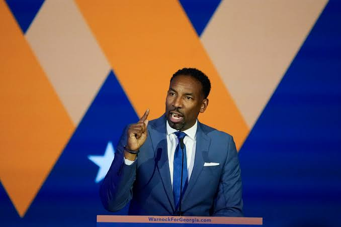 Atlanta Mayor Tells Constituent to “Shut Up” — Dickens Under Fire episode artwork