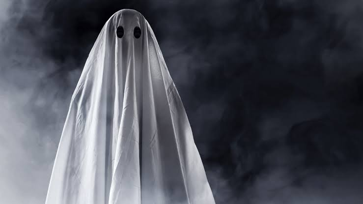 Ghosts, Paranormal Experiences & The Things That Go Bump In The Night episode artwork
