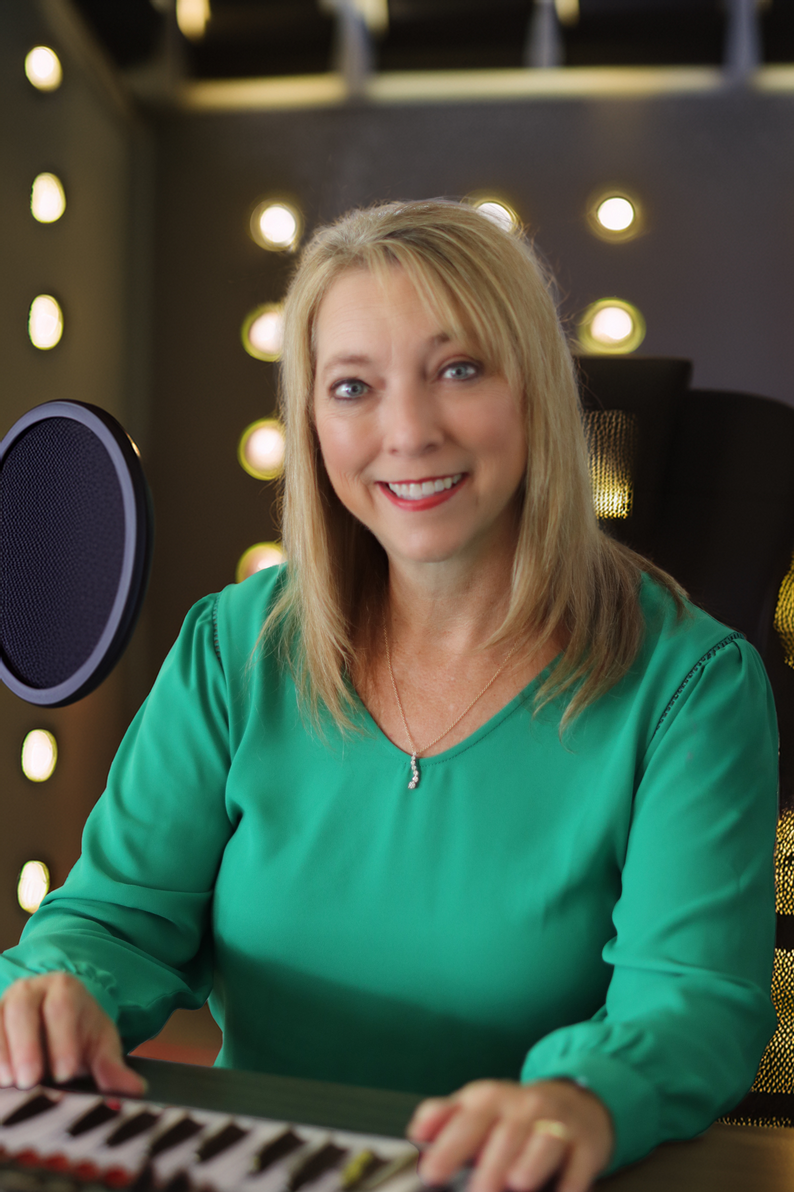 Saturdays with Sandra | Tom Shinall aired 10-3-26