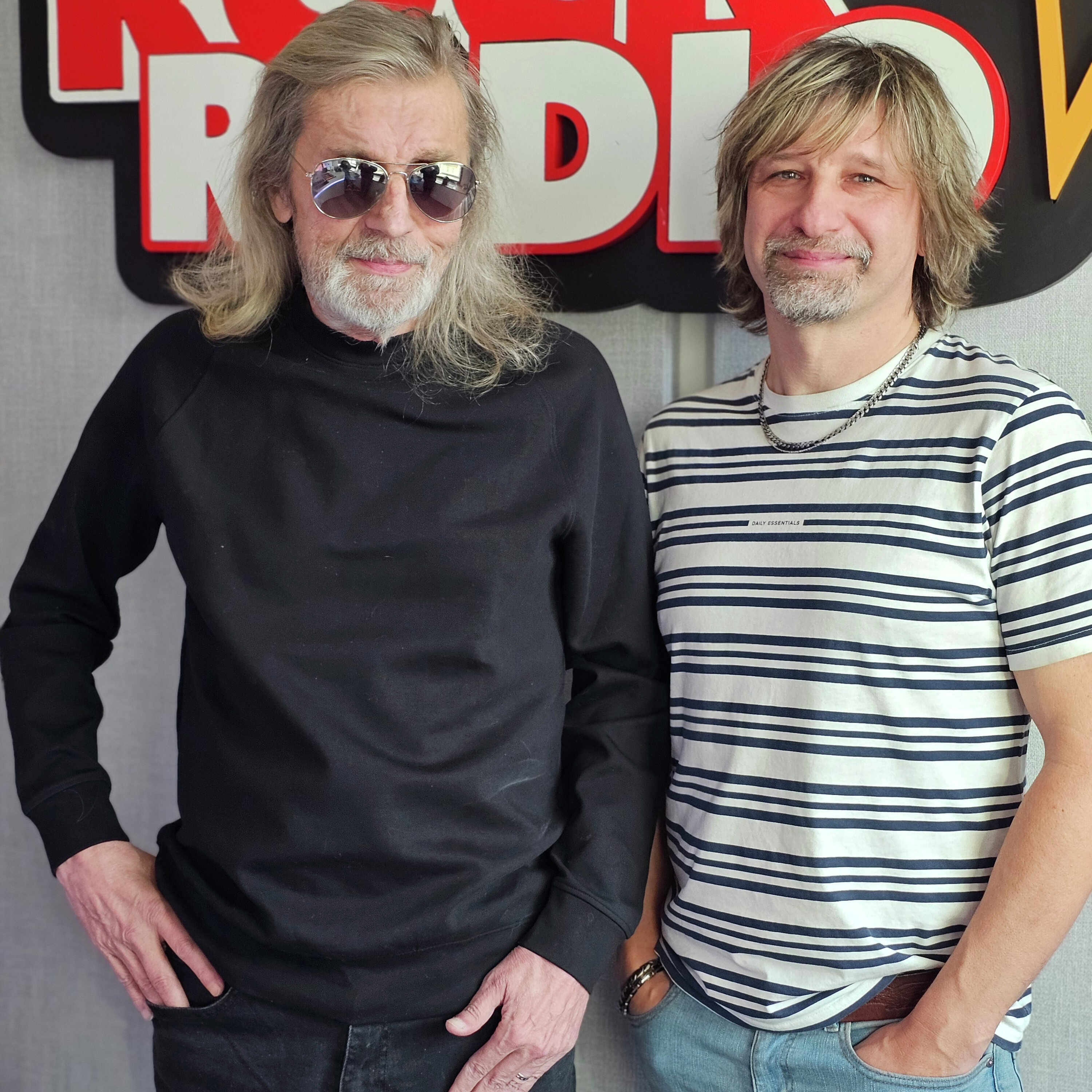 ROCK JE SLUŠNÁ MUZIKA!