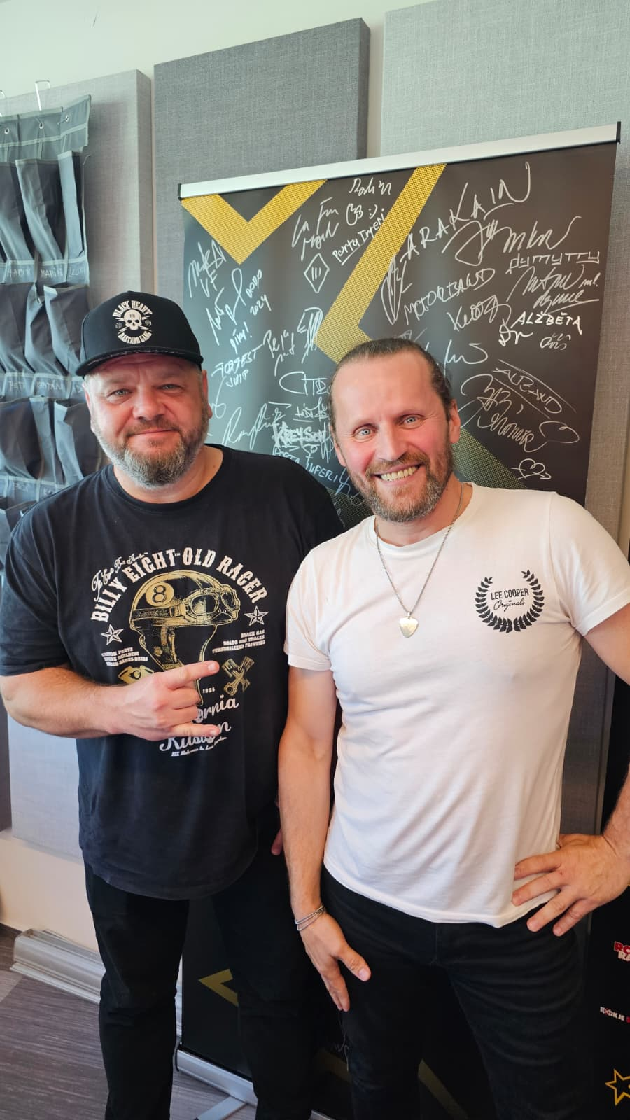 HVĚZDNÝ HOST ROCK RADIA: SCARP