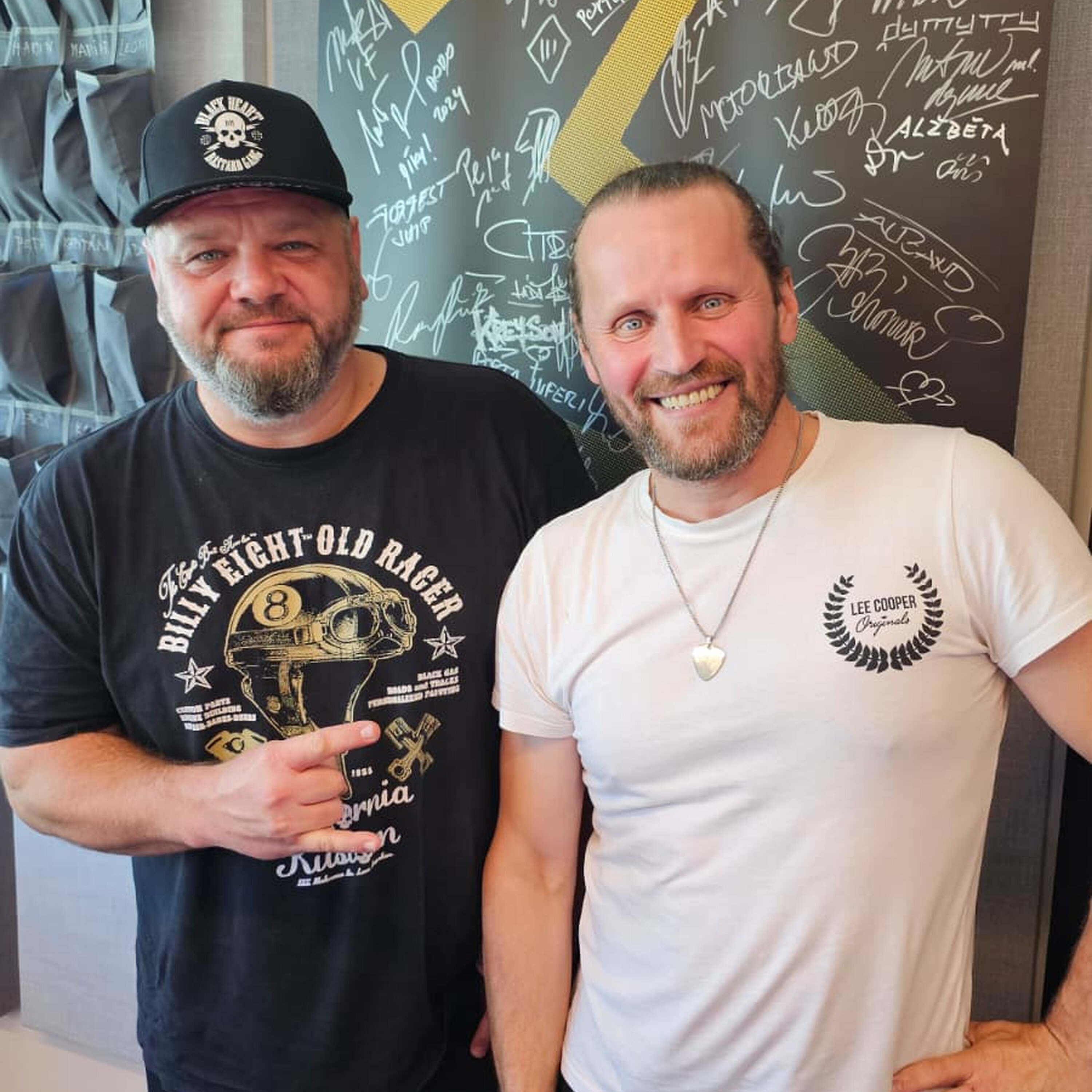 ROCK JE SLUŠNÁ MUZIKA!