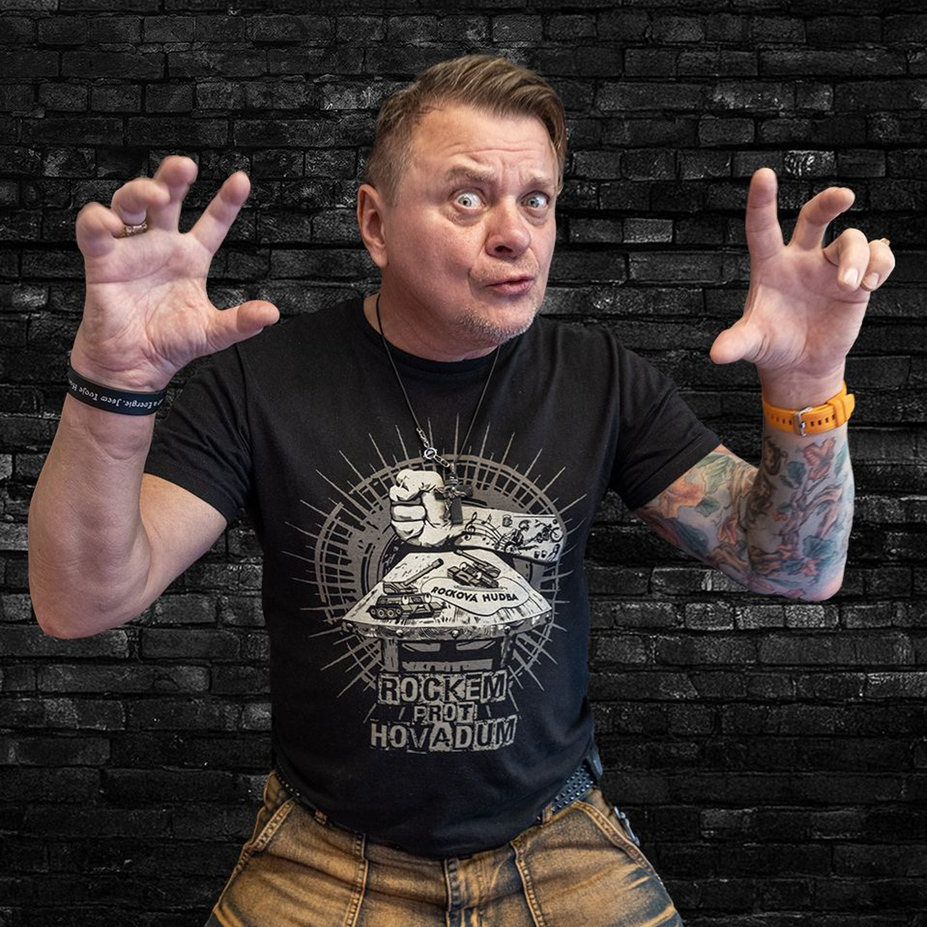 ROCK JE SLUŠNÁ MUZIKA!