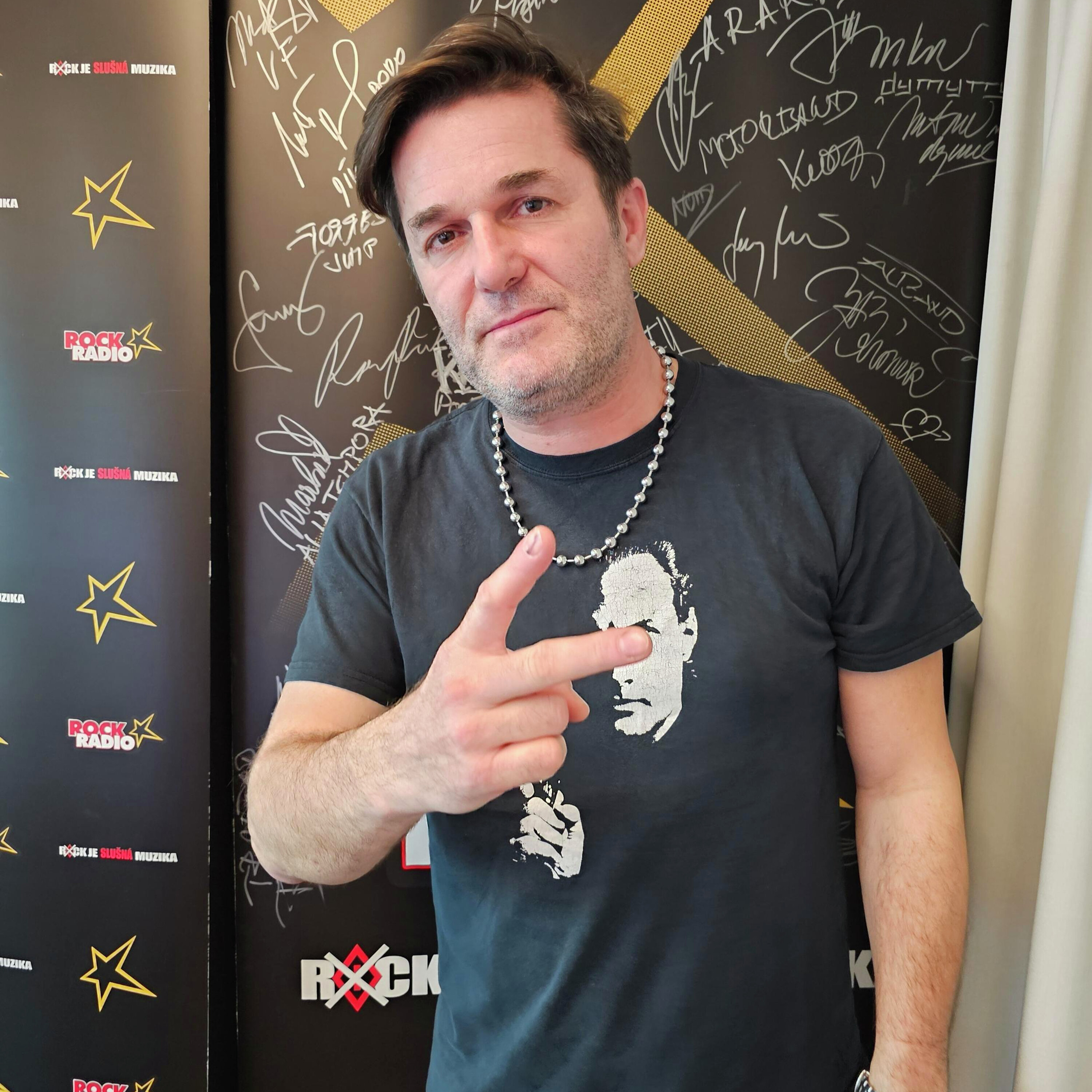 ROCK JE SLUŠNÁ MUZIKA!