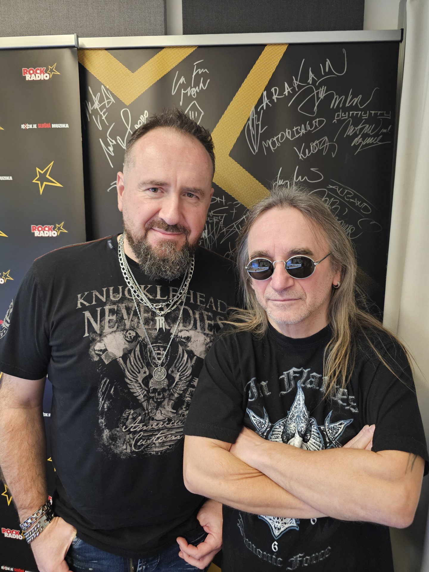 ROCK RADIO HVEZDNY HOST: TRAKTOR
