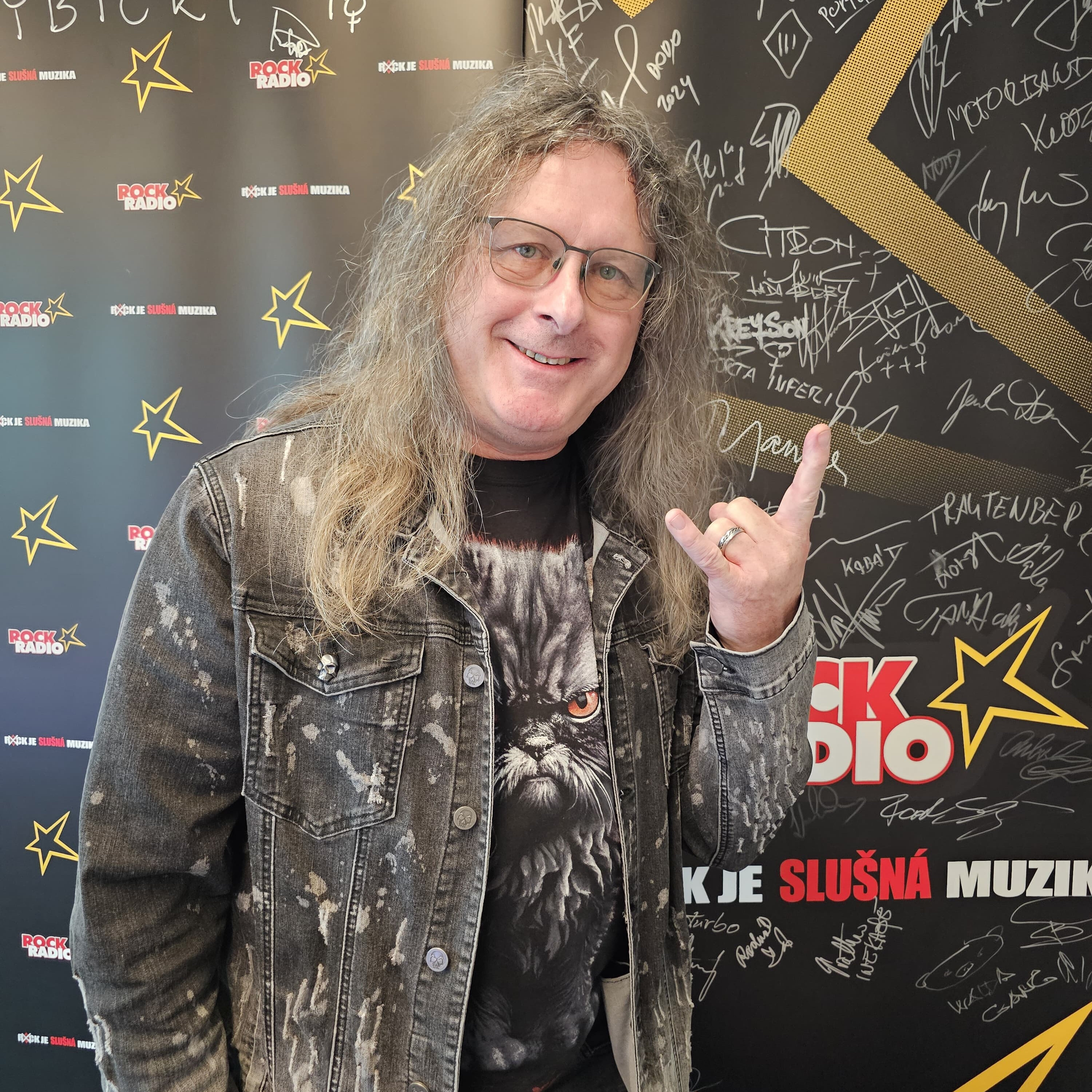 ROCK JE SLUŠNÁ MUZIKA!