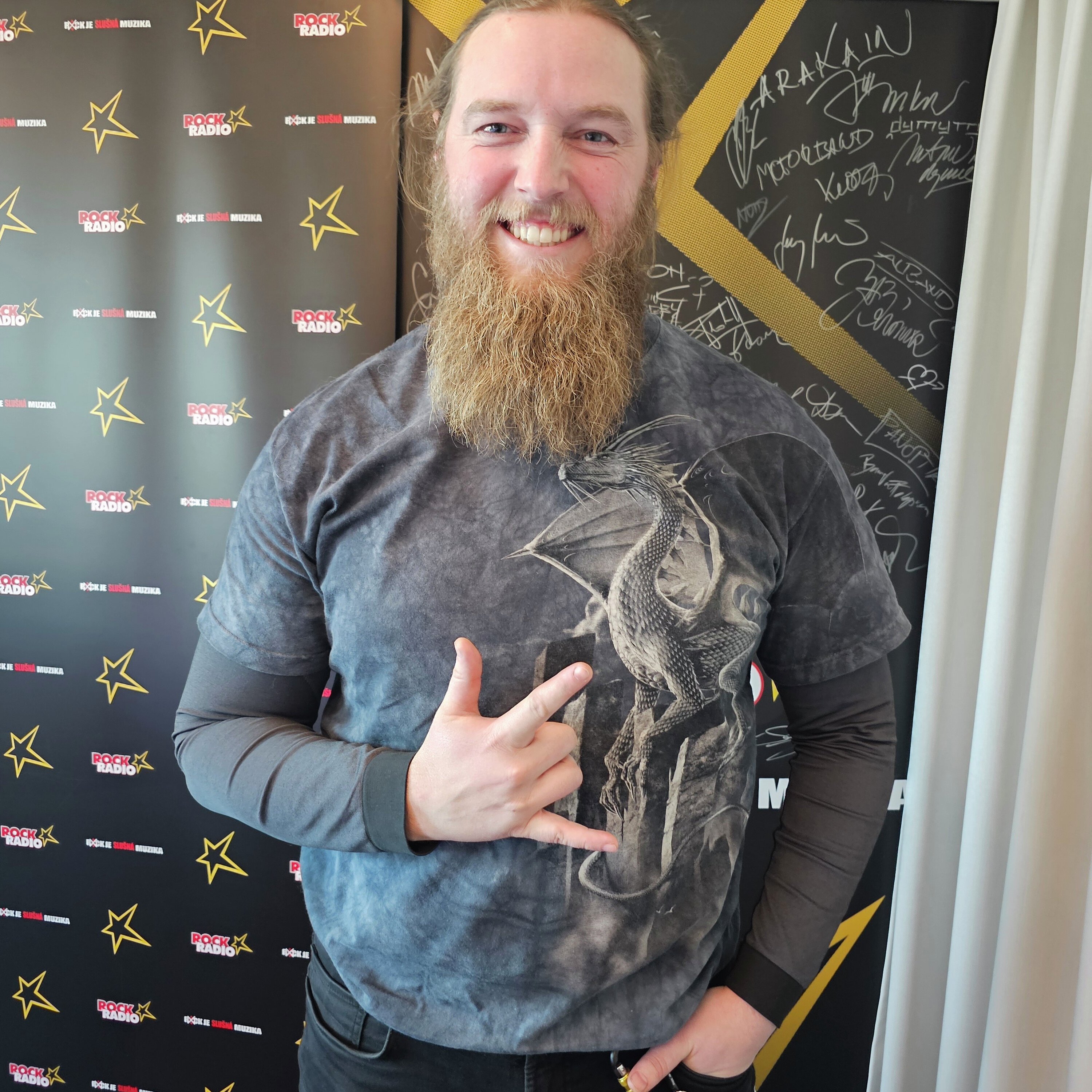 ROCK JE SLUŠNÁ MUZIKA!