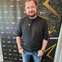 HVĚZDNÝ HOST ROCK RADIA: Protheus