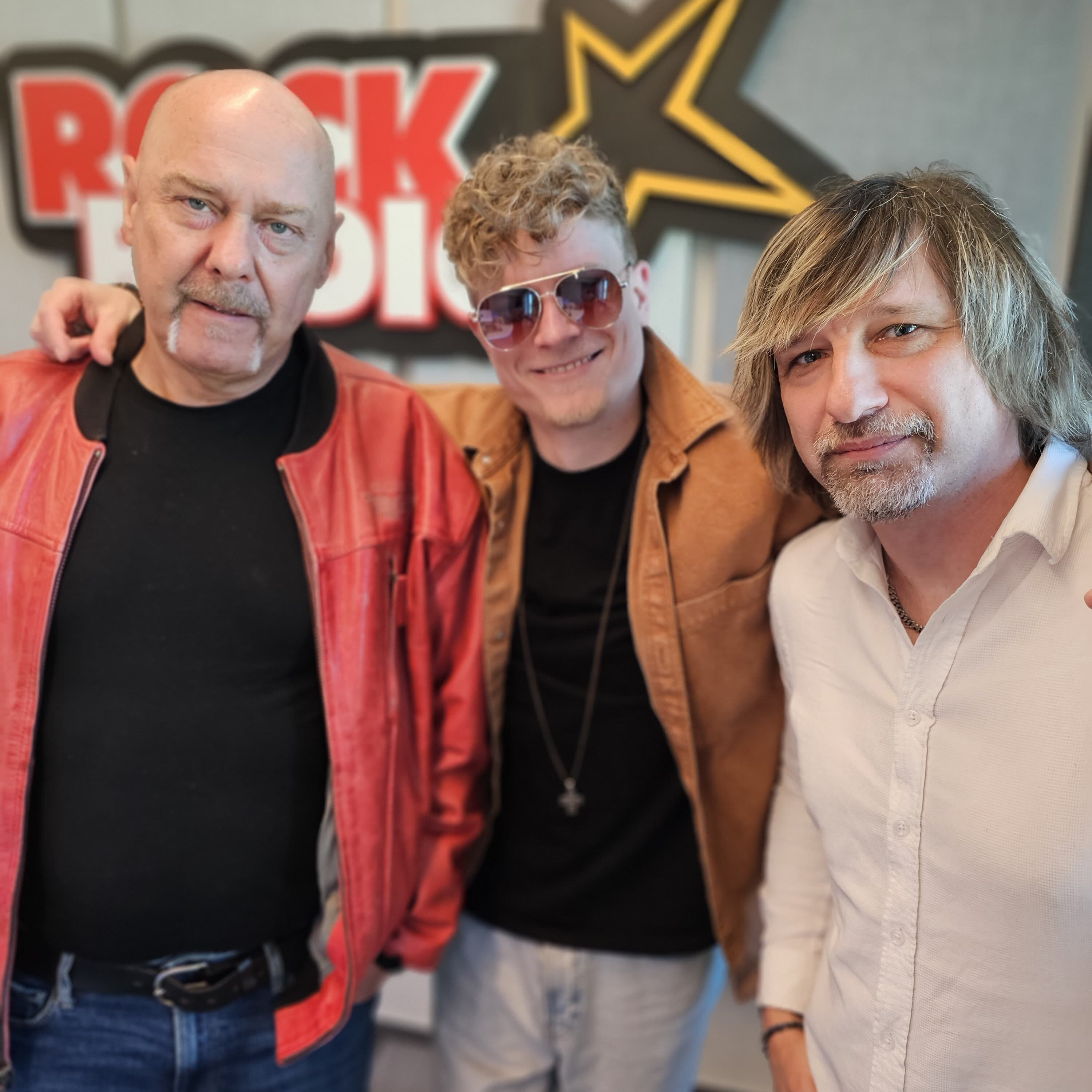 ROCK JE SLUŠNÁ MUZIKA!