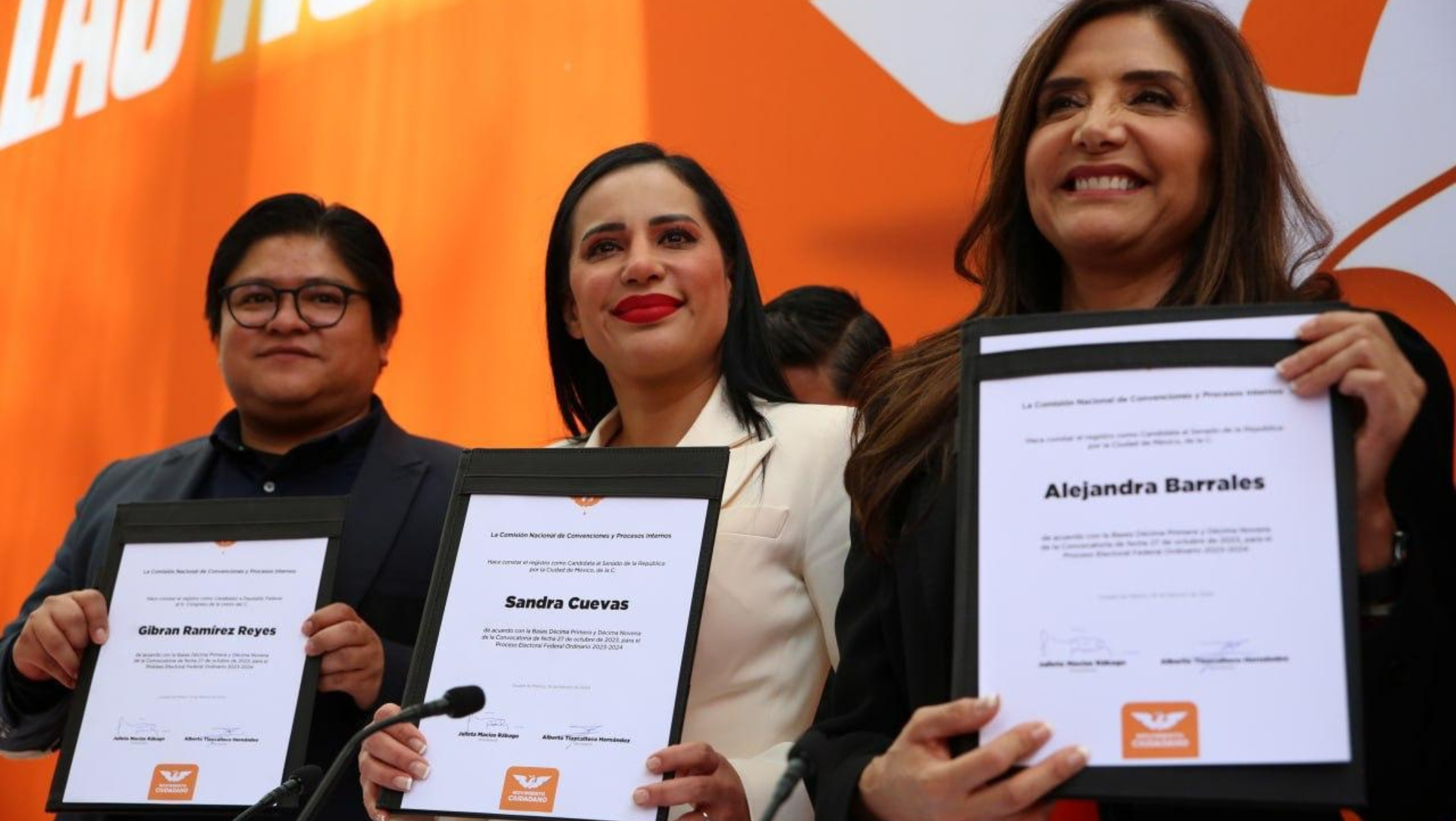 "Soy solidaria y creo en el trabajo que puedo hacer junto a Sandra Cuevas": Alejandra Barrales