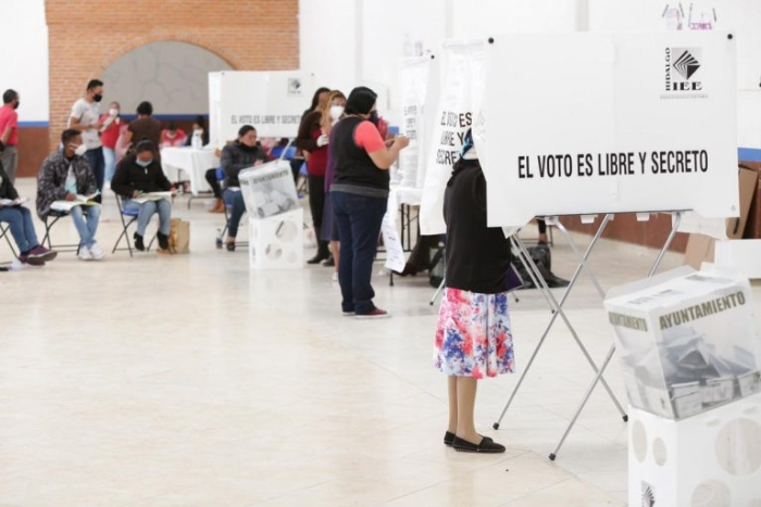 "De ninguna manera está en riesgo la elección": Claudia Zavala