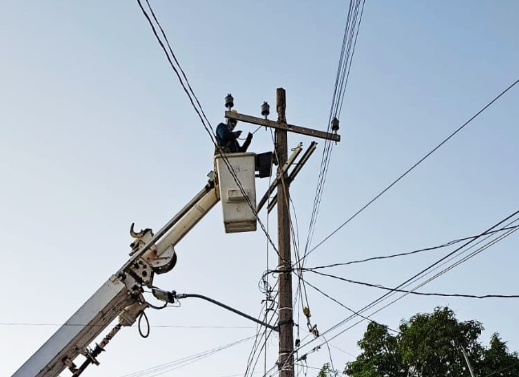 Hasta el momento se ha restablecido el suministro eléctrico a 203 mil usuarios en Guerrero, que equivale al  40%: vocero CFE