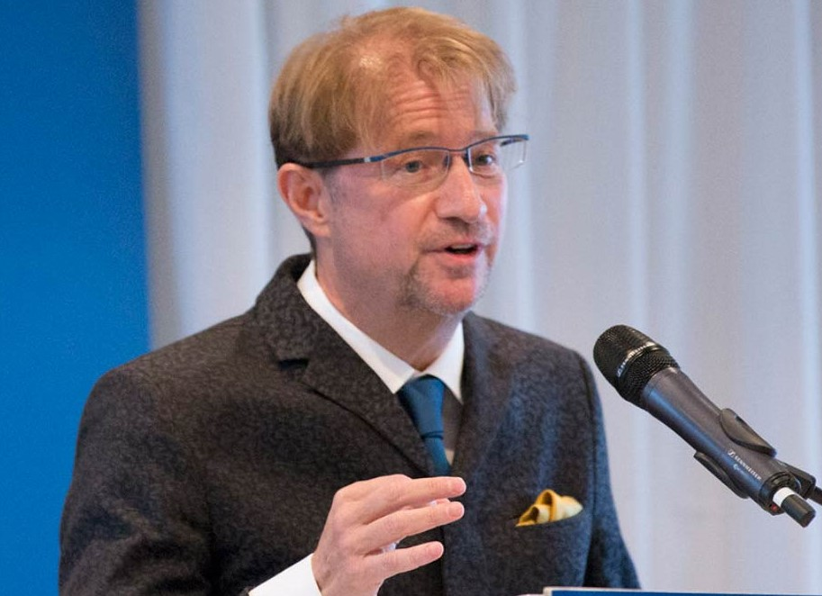 Hay 60 acusaciones contra Andrés Roemer por abuso y acoso a mujeres: Alejandra Crail