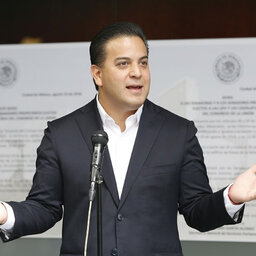 “Estoy a favor que los mexicanos puedan pensionarse con su último salario, lo que quiere el gobierno es apropiarse de 40 mil millones de pesos”: Zepeda