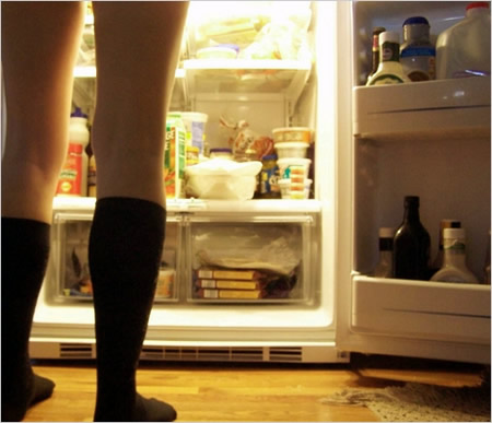 Episode #189: Should You Eat Carbs or Protein Before Bed?