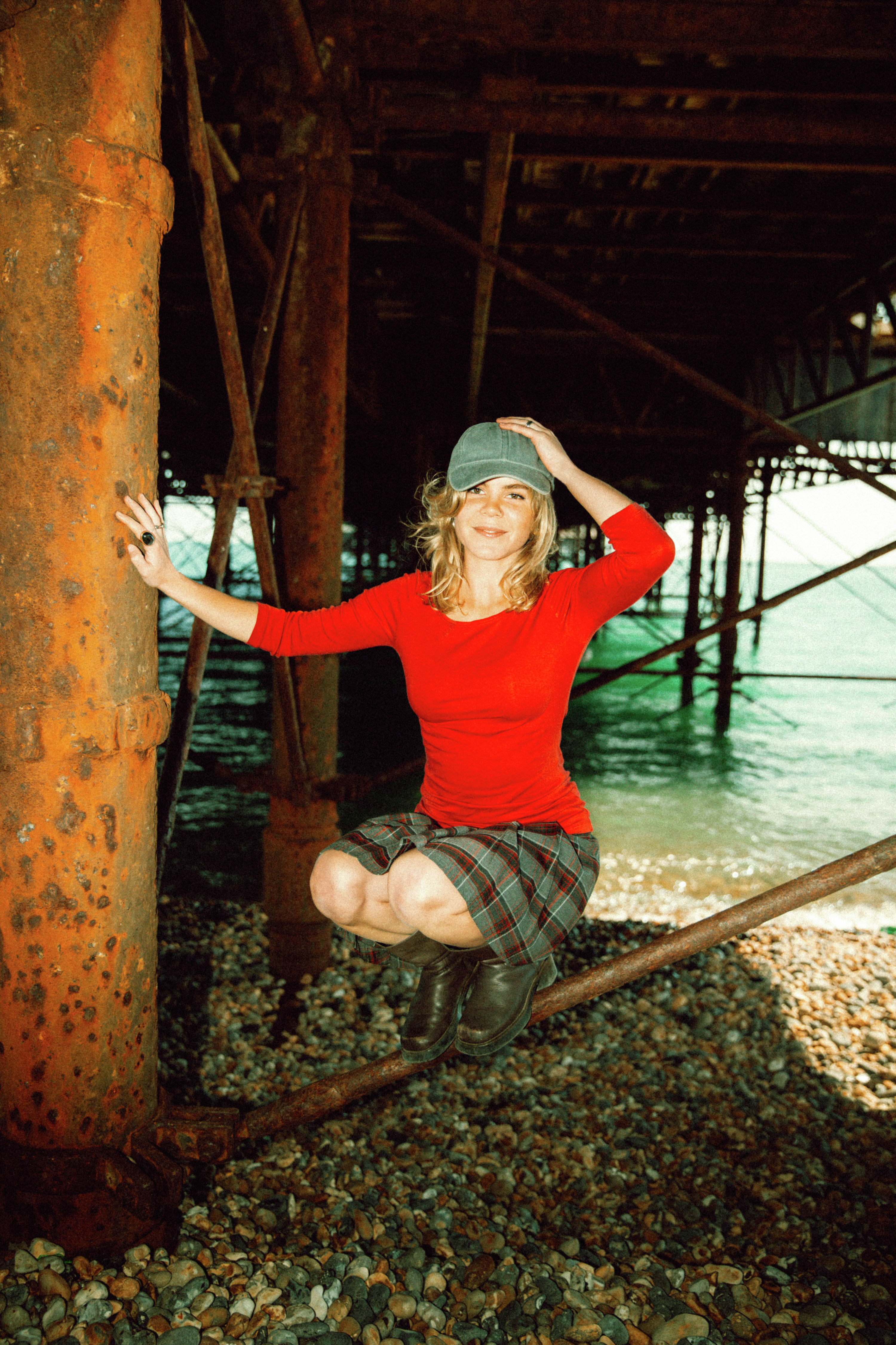 Ella Ion talks new tracks Mess in Your Eyes // Vultures, creative processes and dream collabs