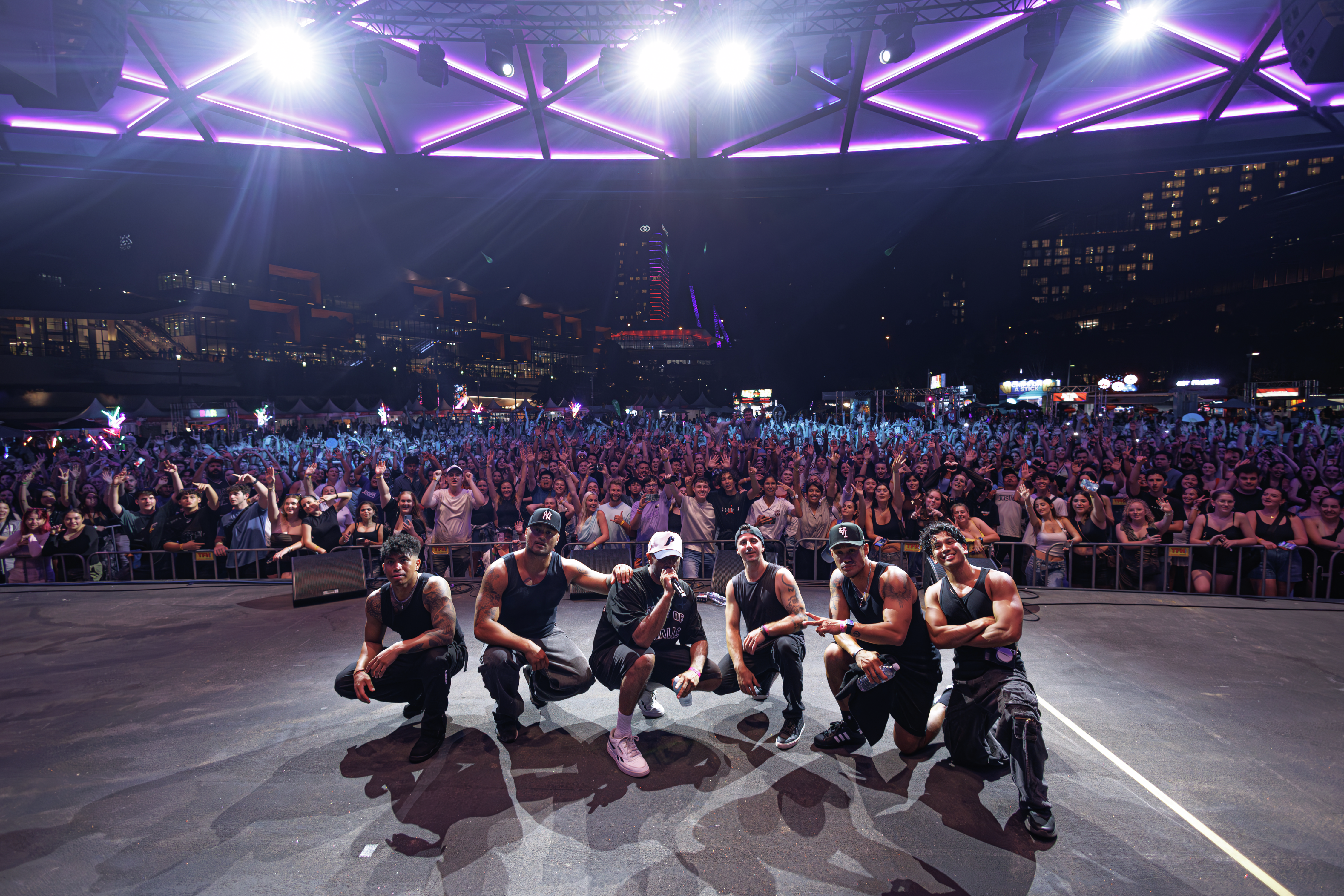 JUSTICE CREW | The Hoist with Takee & Sophie