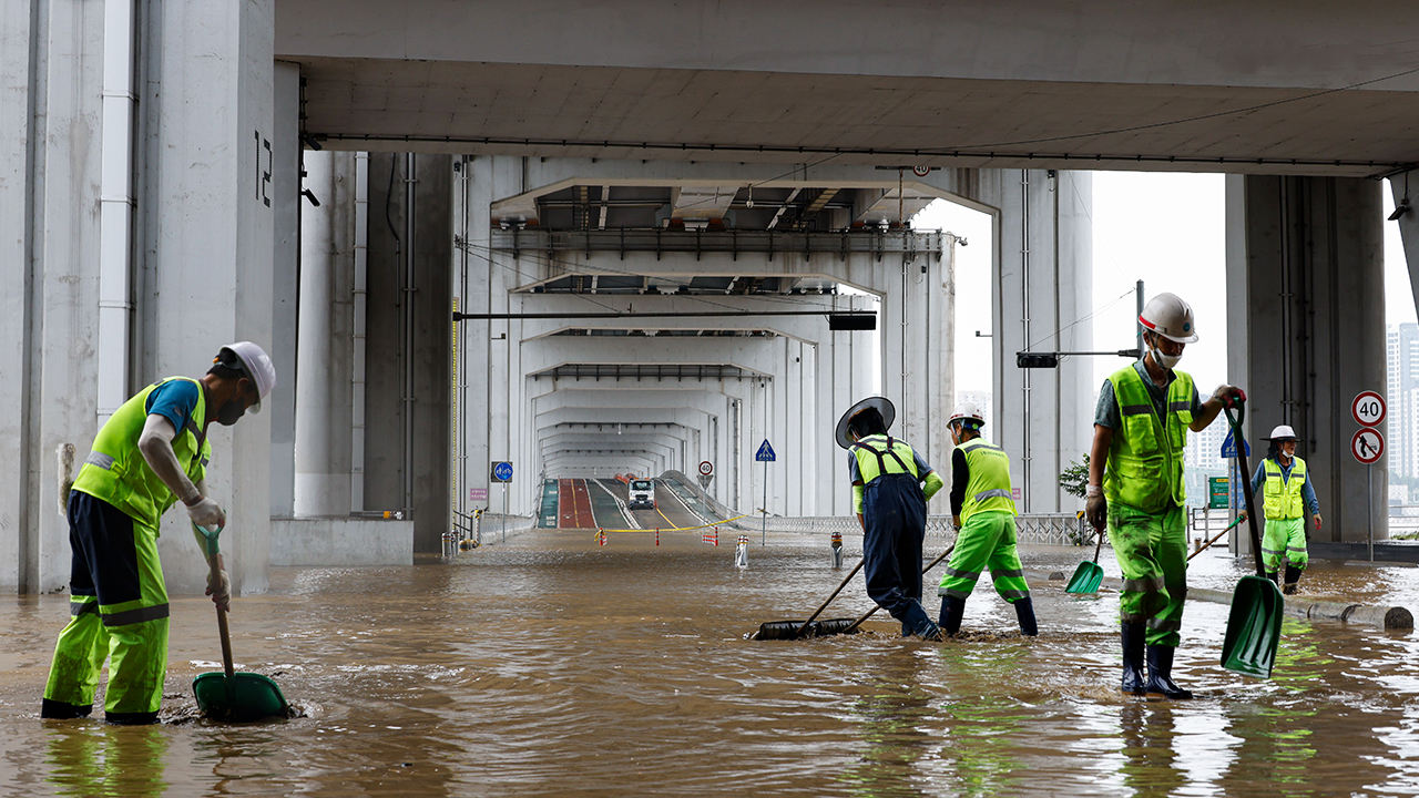 Tall Stories 349: Jamsu Bridge, Seoul