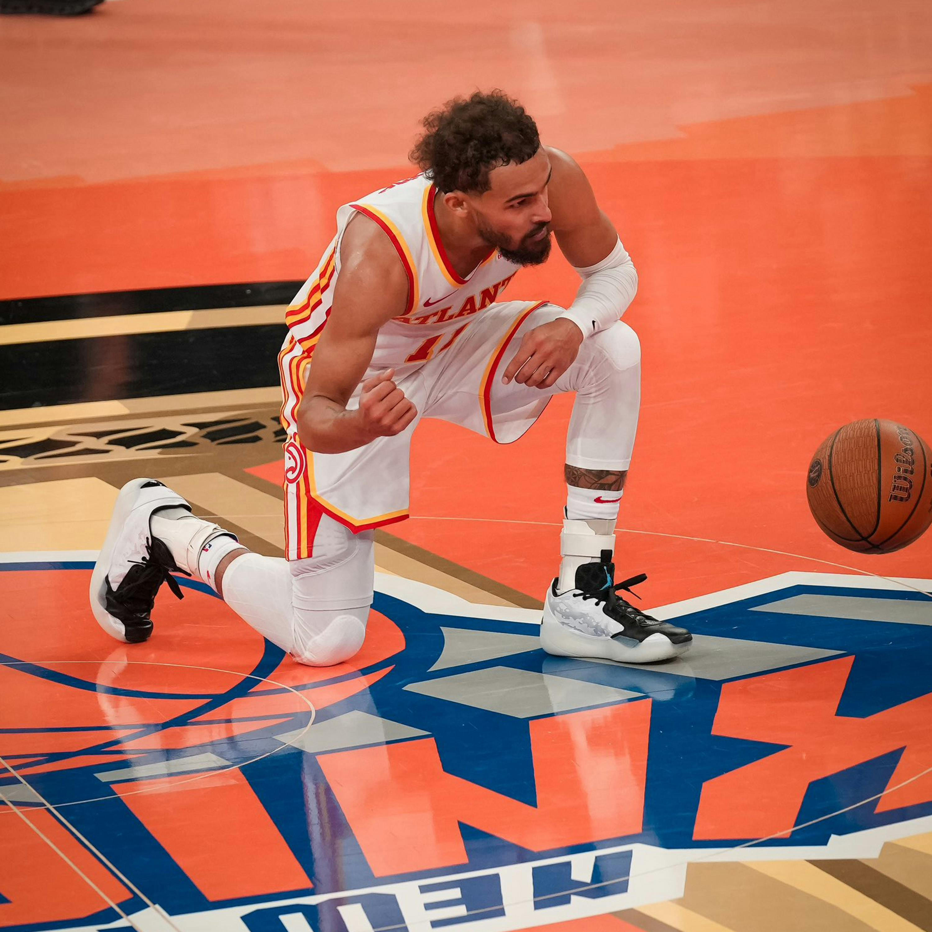 Hawks Roll To Vegas, Kerr Furious Over Late Call & Thunder Voted NBA's Best Front Office