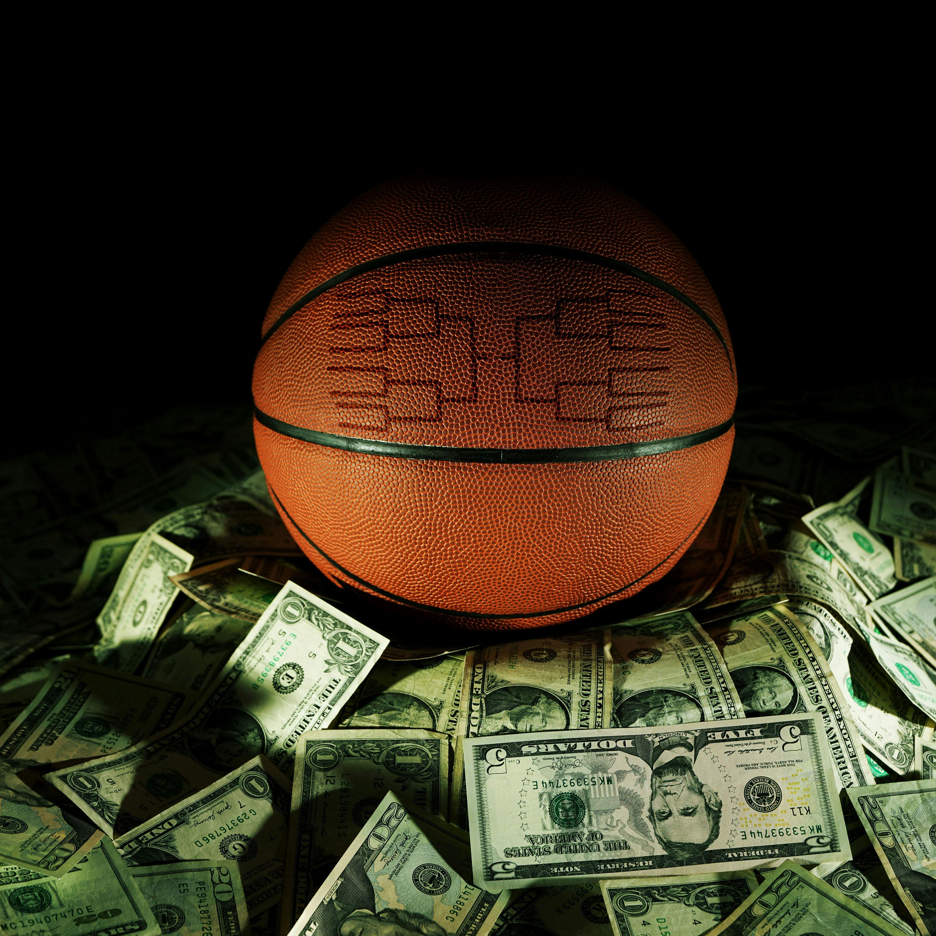 College Basketball Dummies Fill Out The Perfect March Madness Bracket