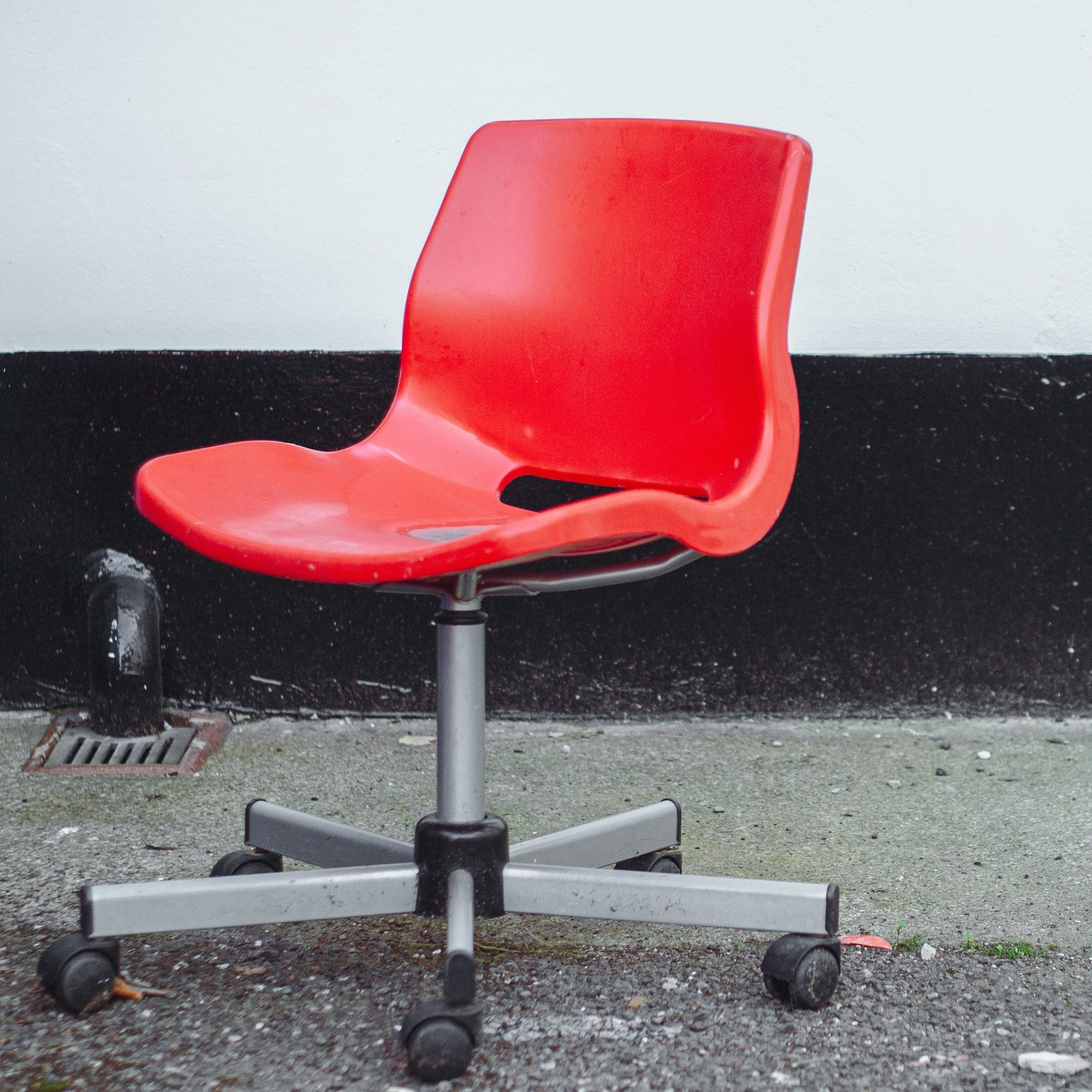 What's the Best Way to Sit? (And Other Important Questions About Work)