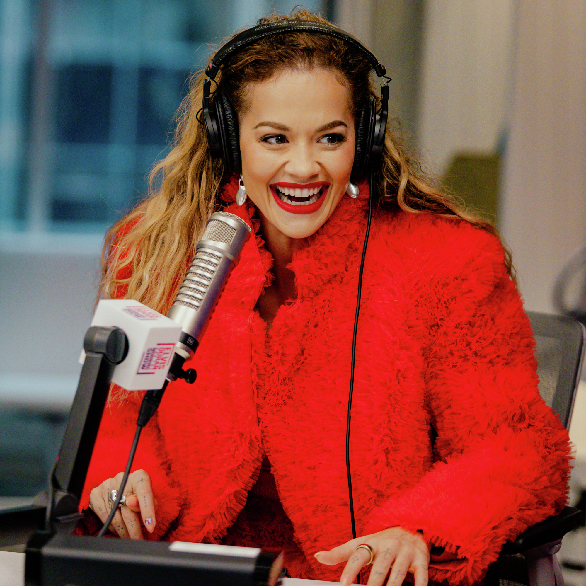 Elvis Duran and the Morning Show ON DEMAND