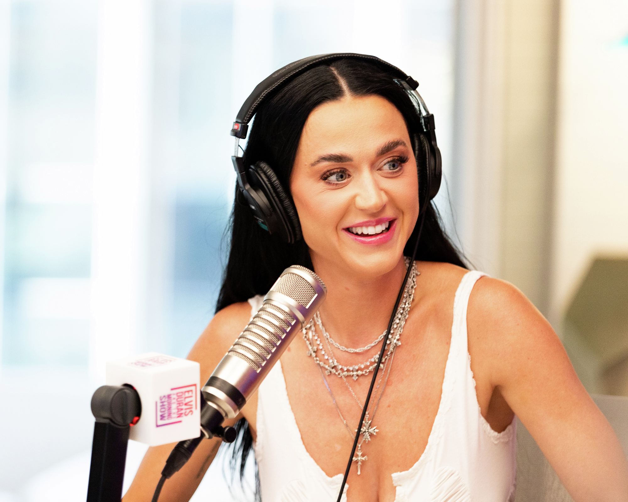 Elvis Duran and the Morning Show ON DEMAND