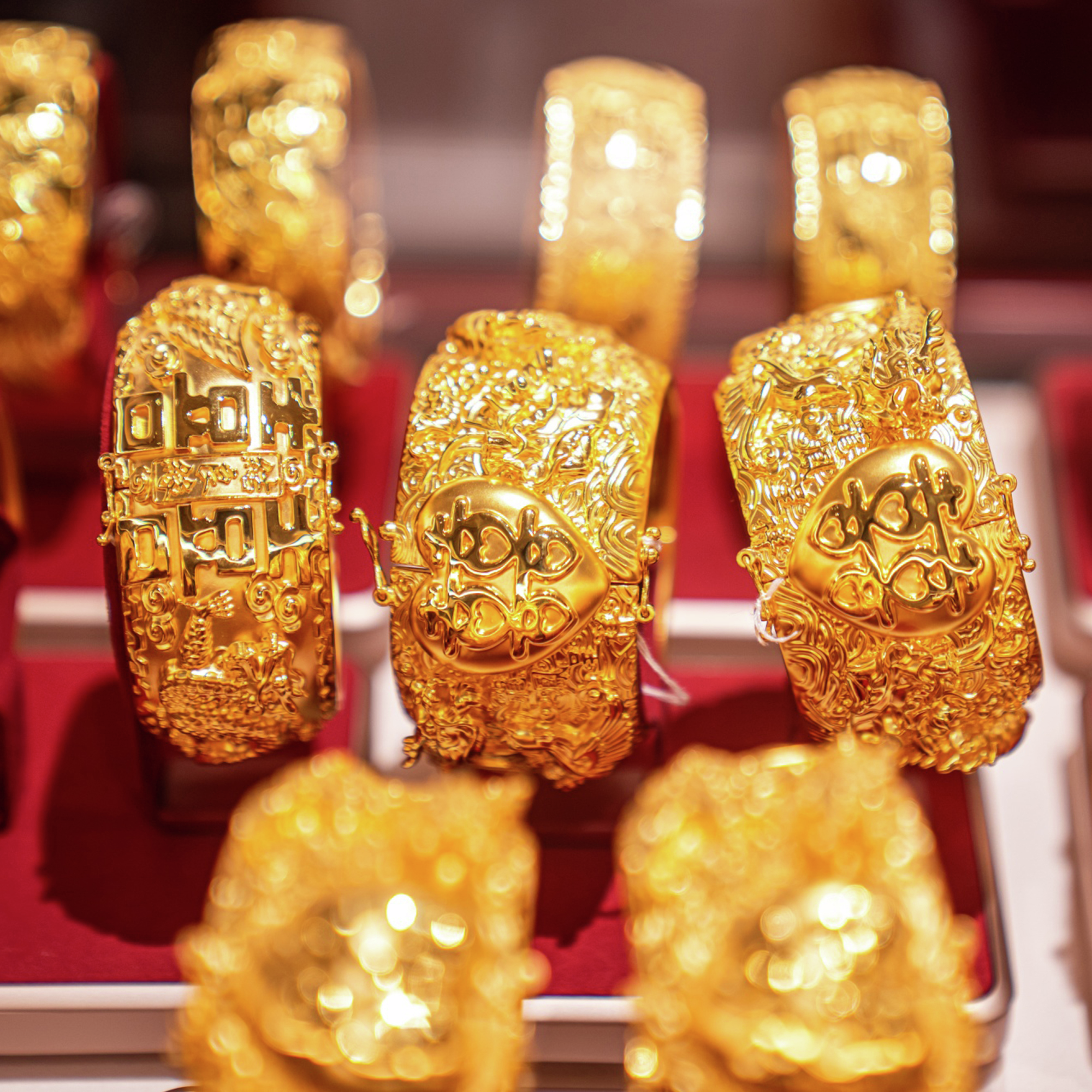 What's Behind Gold's Record Rally