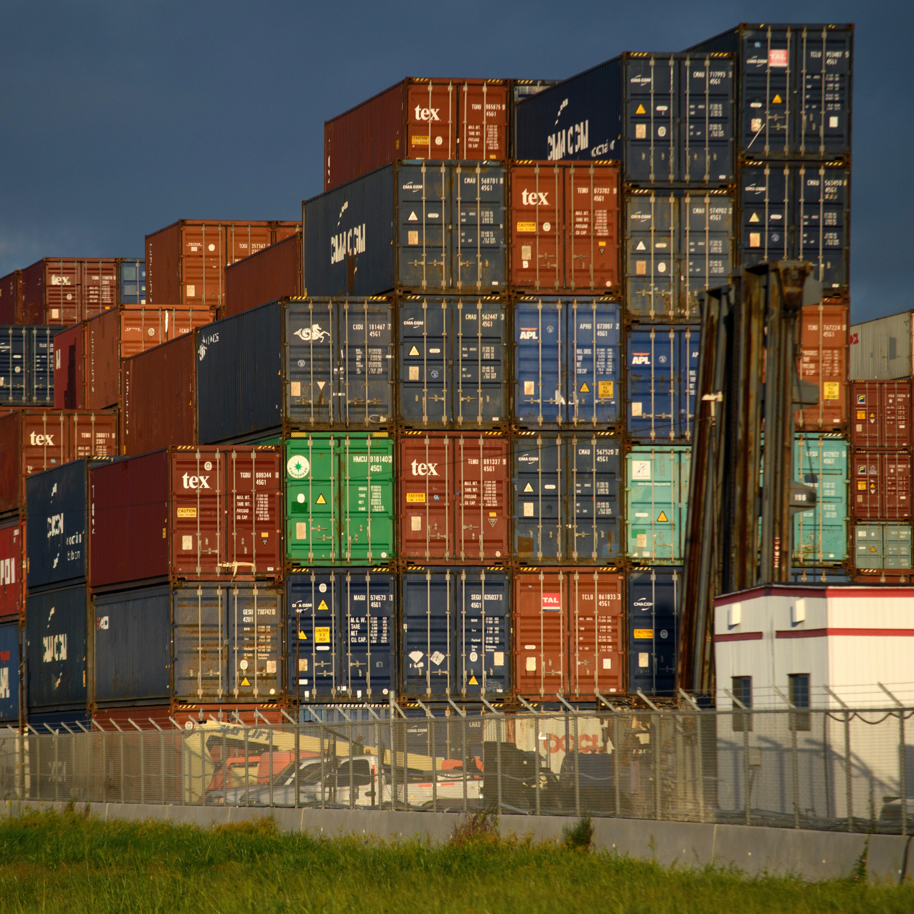 US-China Trade Truce Spurs Rush to Beat Tariffs