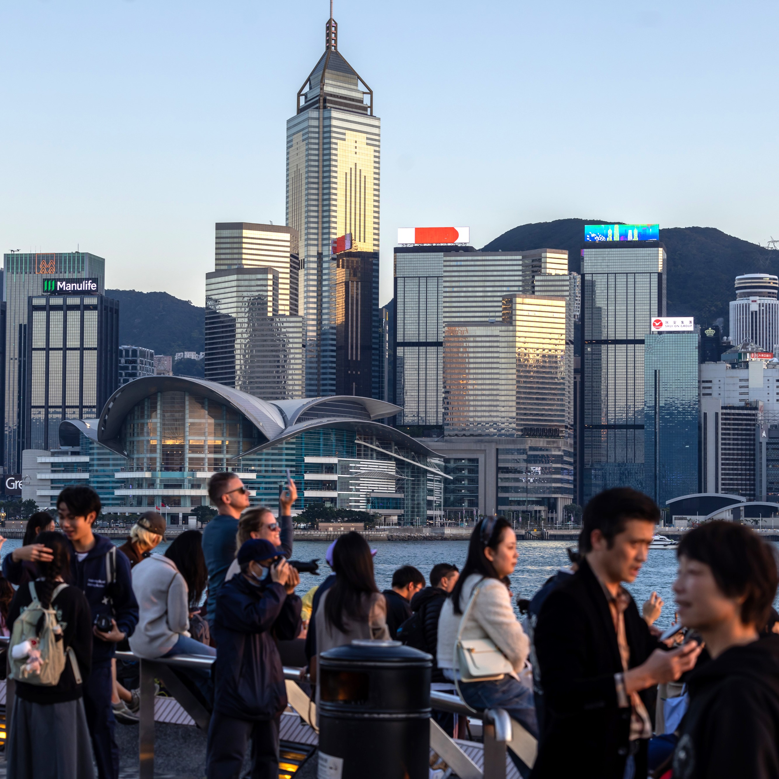 Asia Centric by Bloomberg Intelligence
