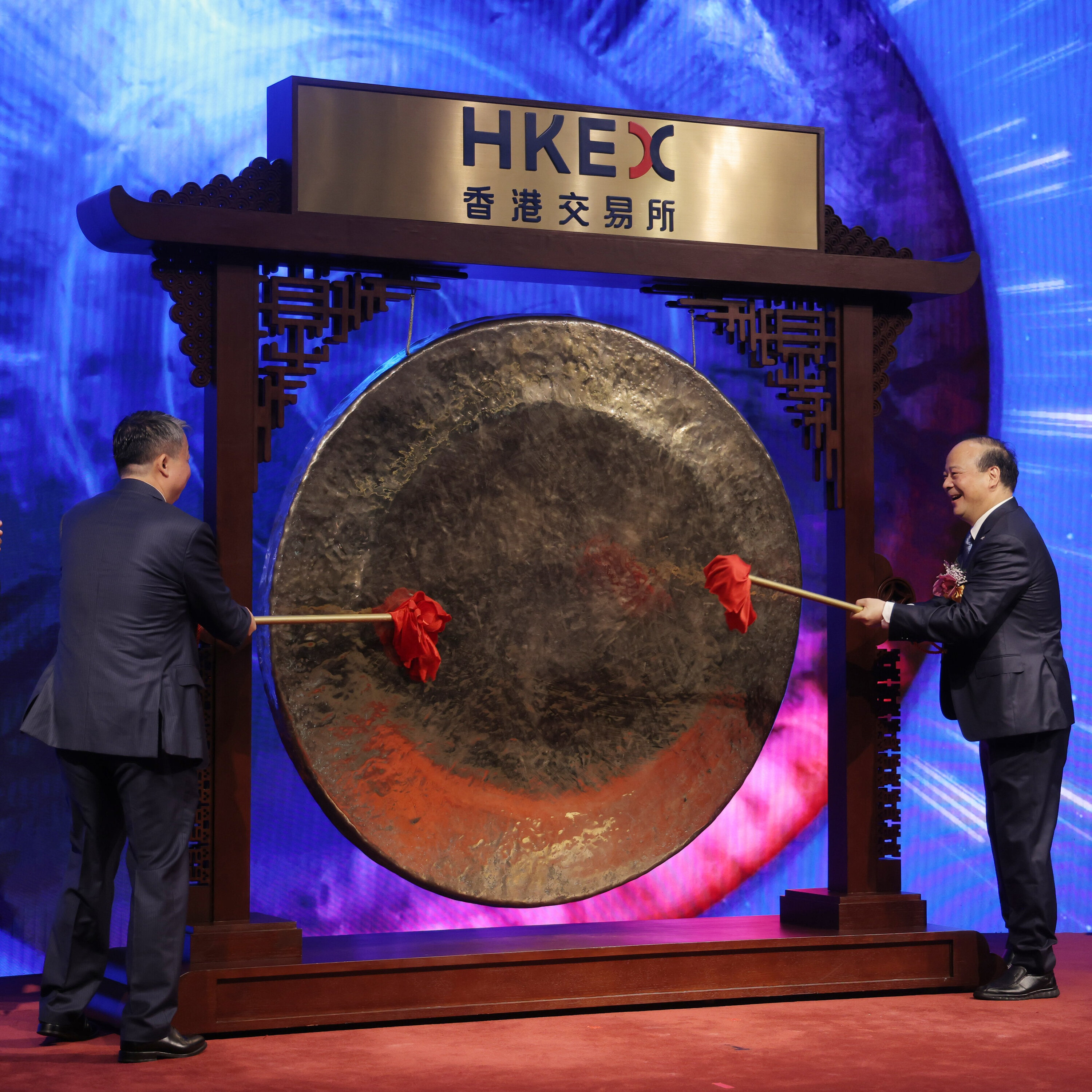 Hong Kong Defies Global IPO Slump episode artwork