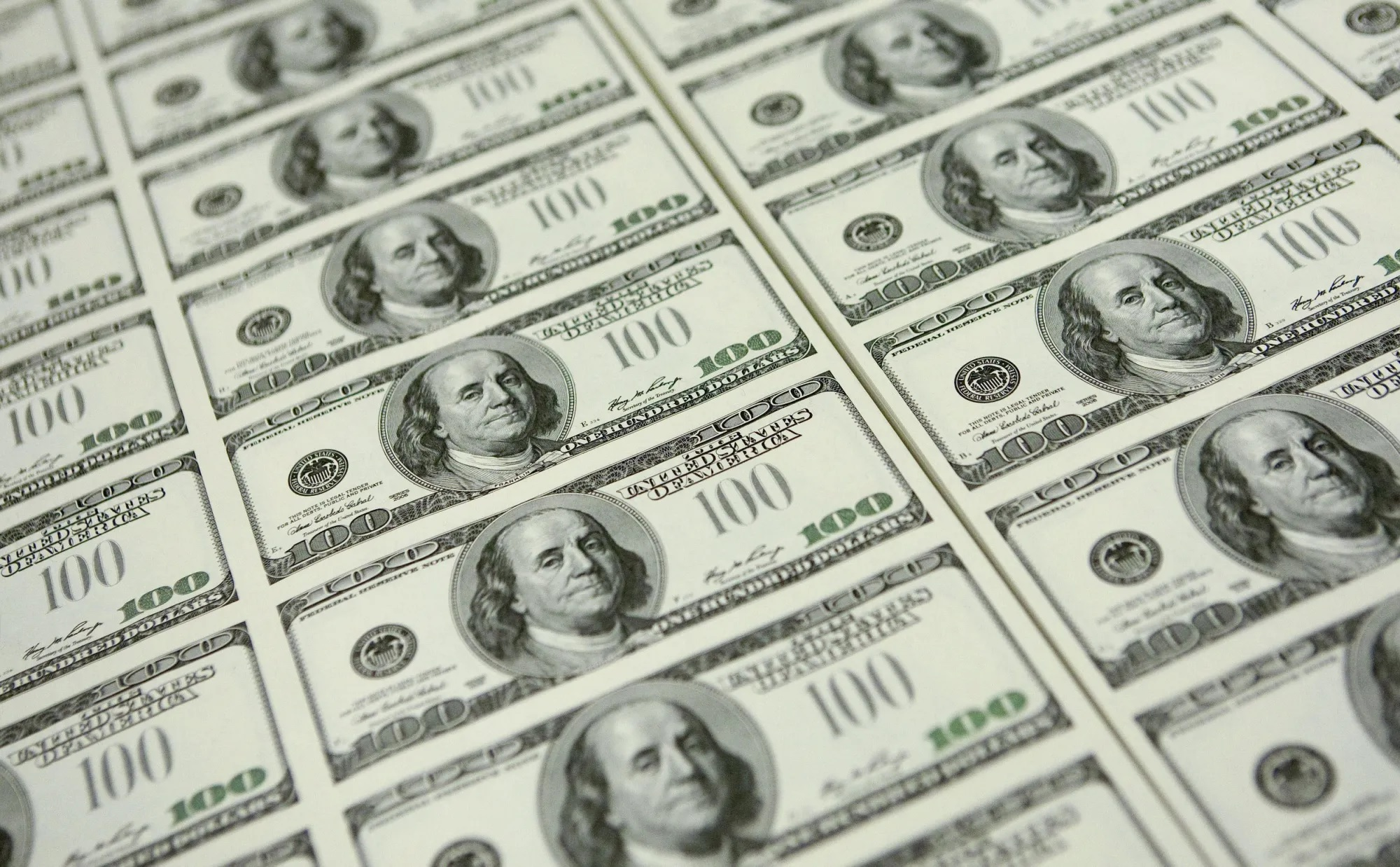 Here's Why the Dollar Debasement Trade is Worth Watching episode artwork