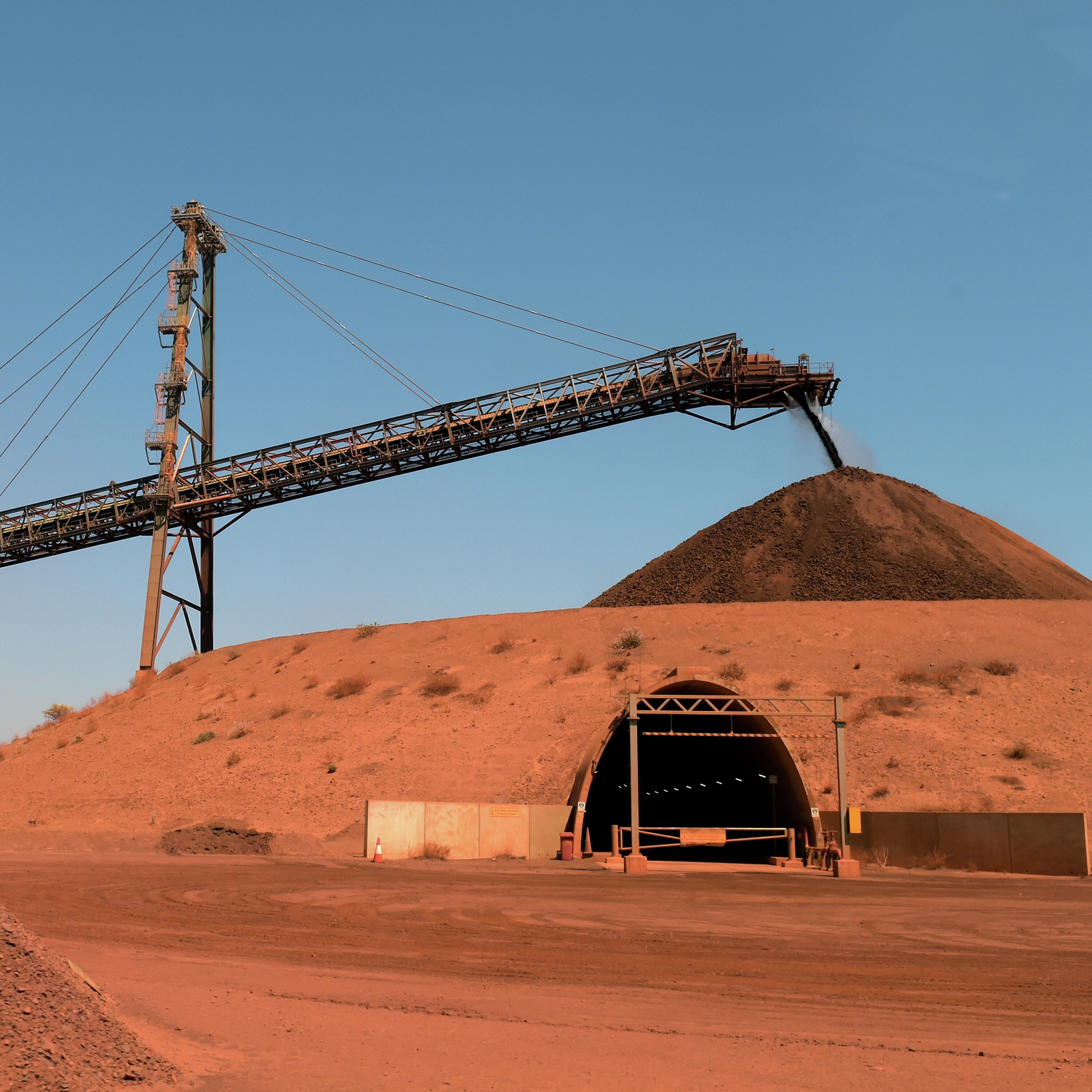 War, Diesel and Deals: Why Mining Giants Are Under Pressure episode artwork