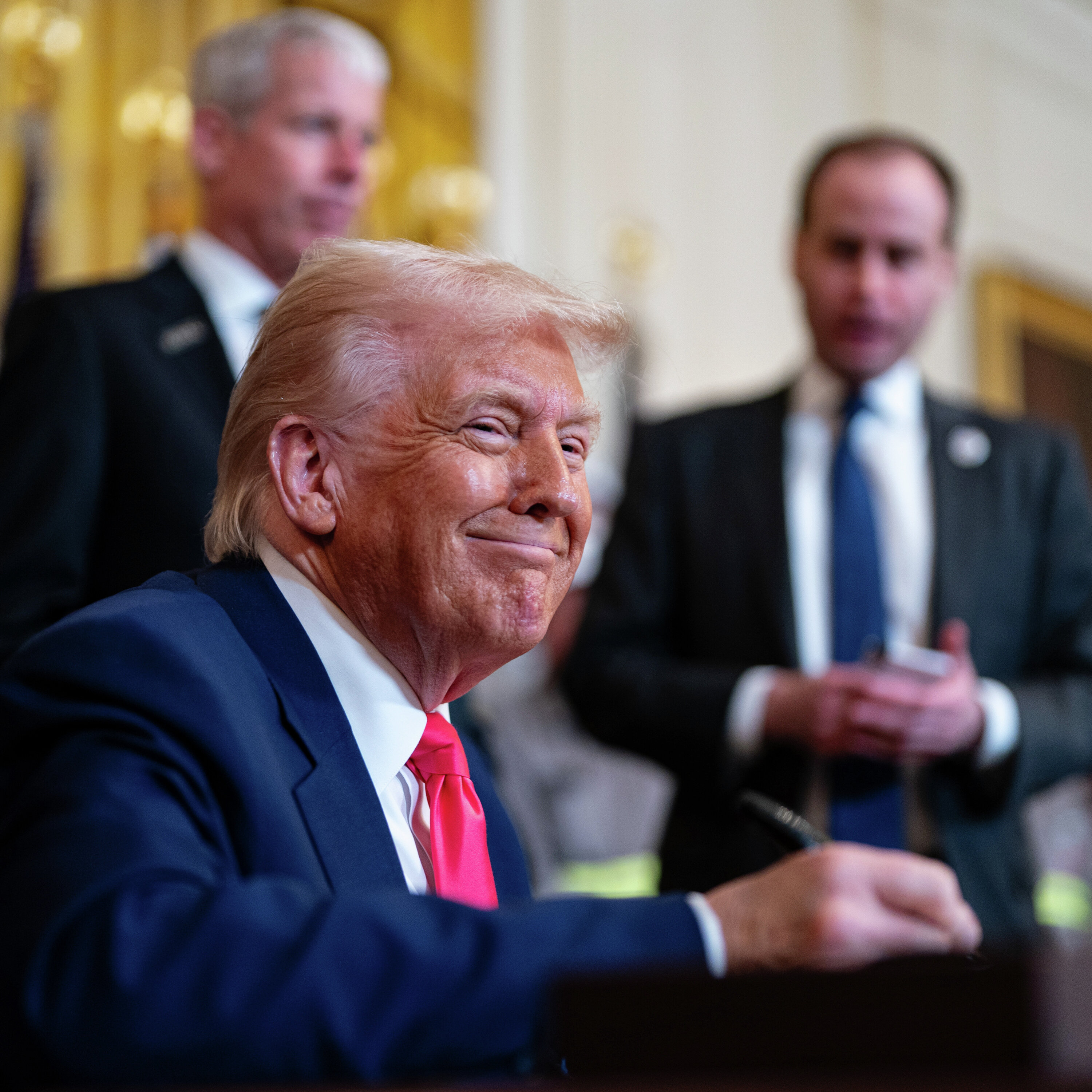 What The Rollercoaster Tariff War Means for Investors and Interest Rates