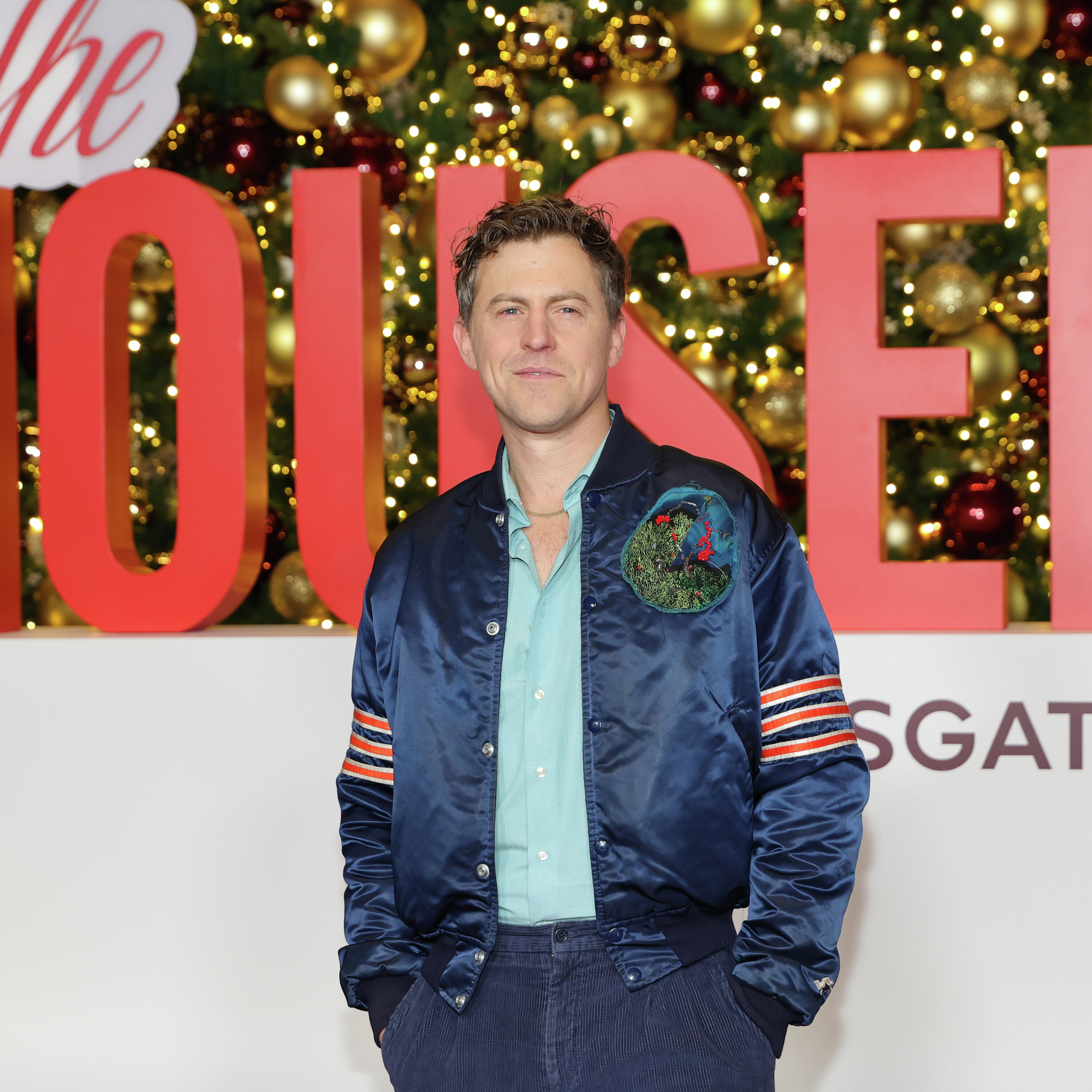 Alex Moffat Talks New Rom Com 'Love on Tap', Upcoming XMAS Film & More!