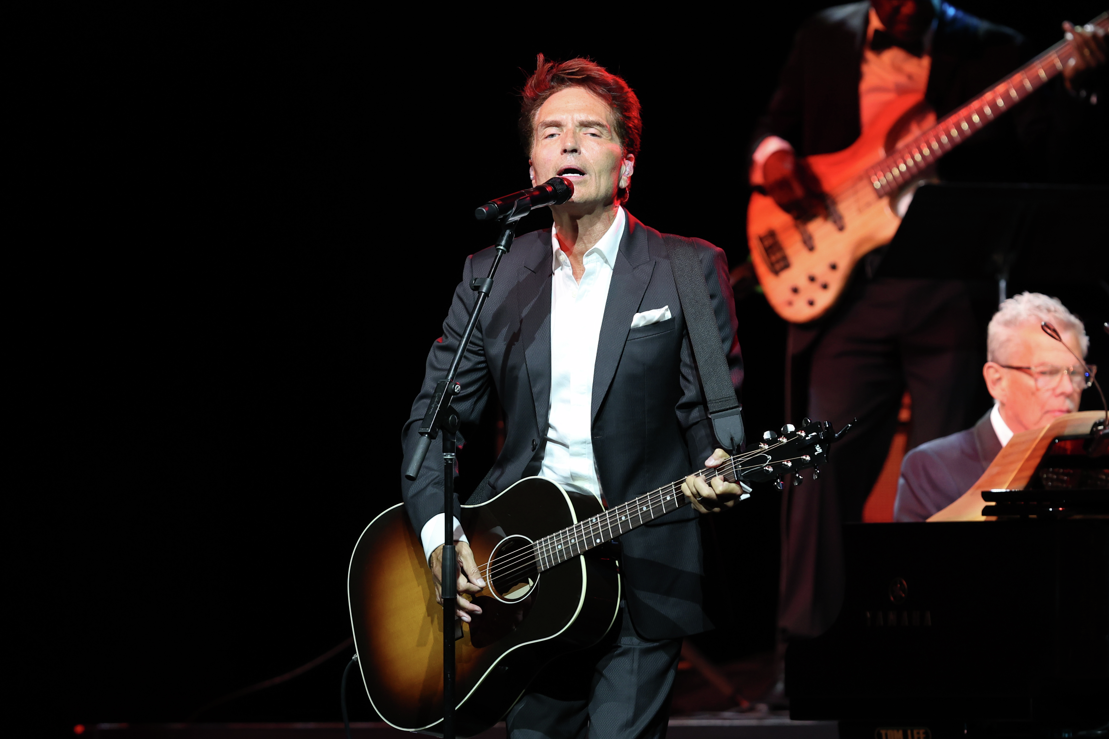 Richard Marx Talks New Podcast & Tour, Greatest Rom Com's Revealed and More episode artwork