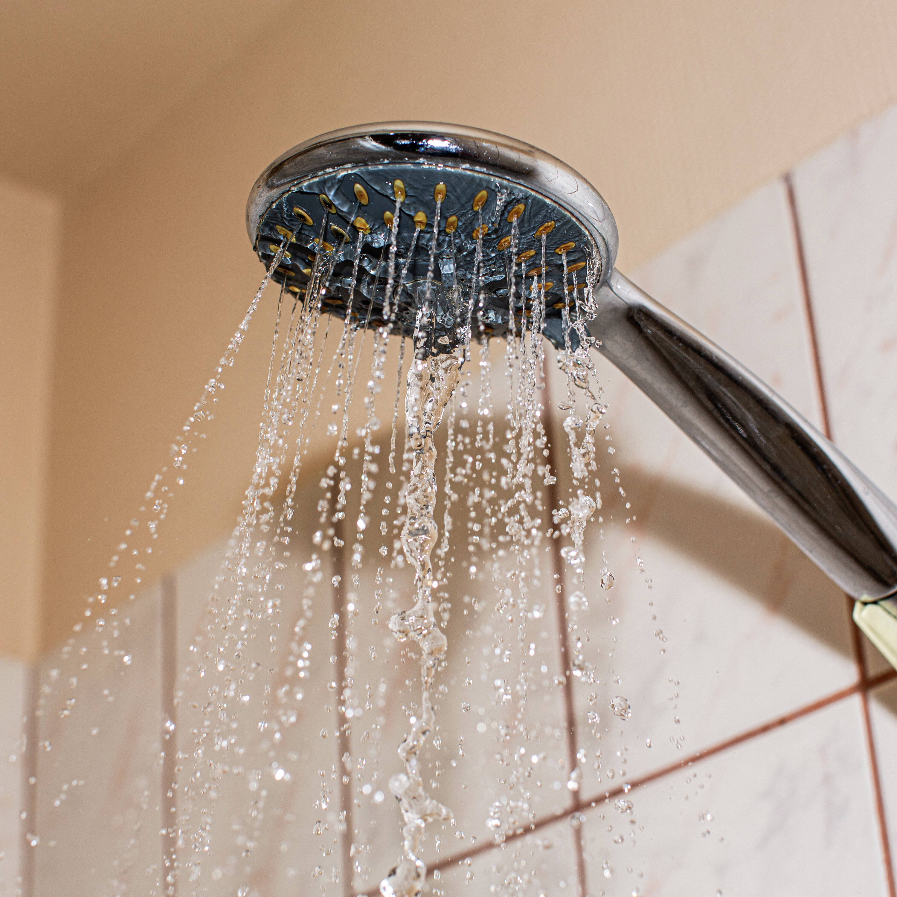 A Shocking New Survey About Grooming Habits, Dig Into Our Mentions & More!
