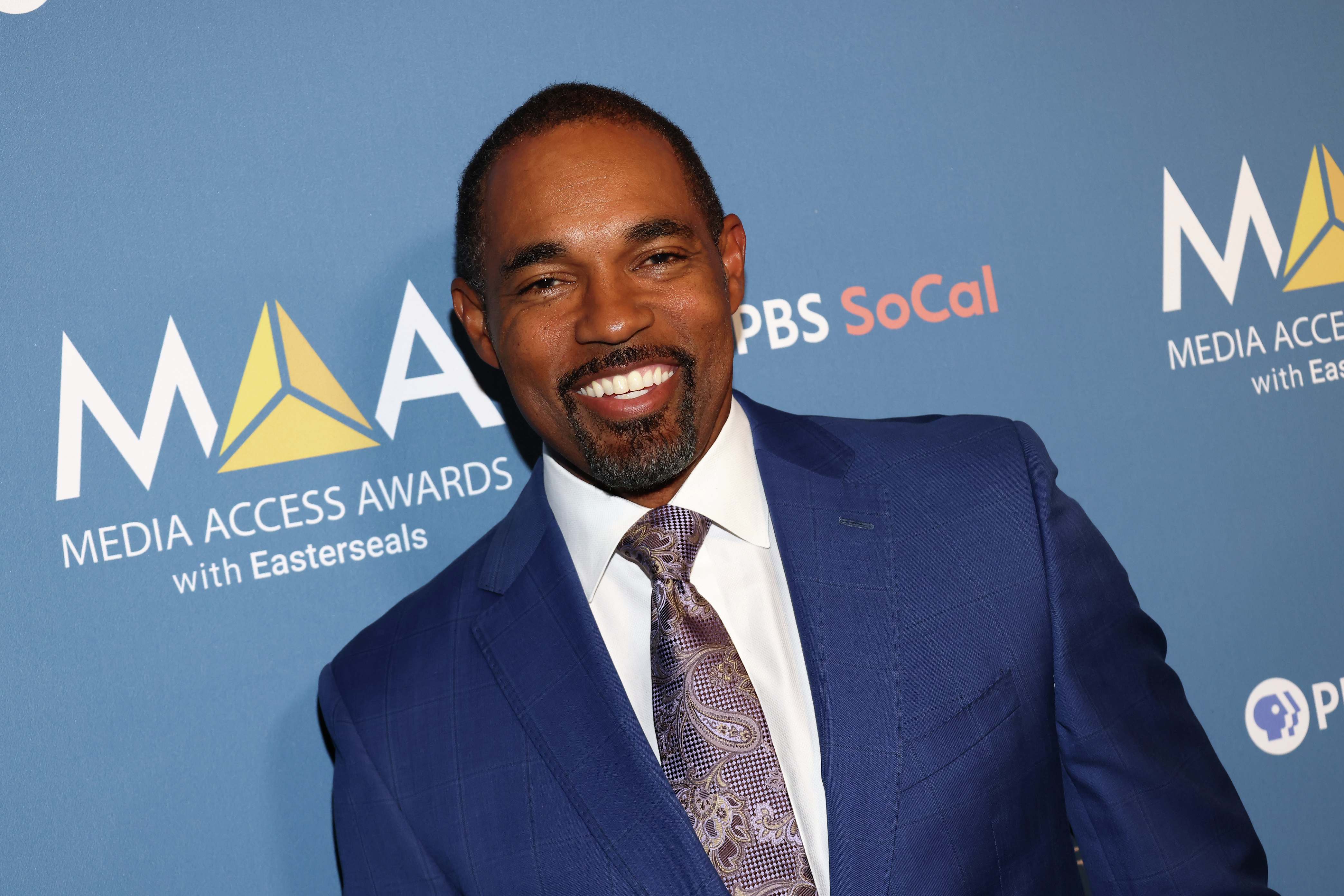 Jason George Talks Grey's Anatomy, We Celebrate Throwback Thursday & More! episode artwork