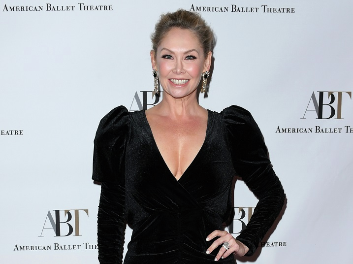 DWTS Pro Kym Johnson-Herjavec Talks New Movie, a Rap Beef Random Q & More! episode artwork